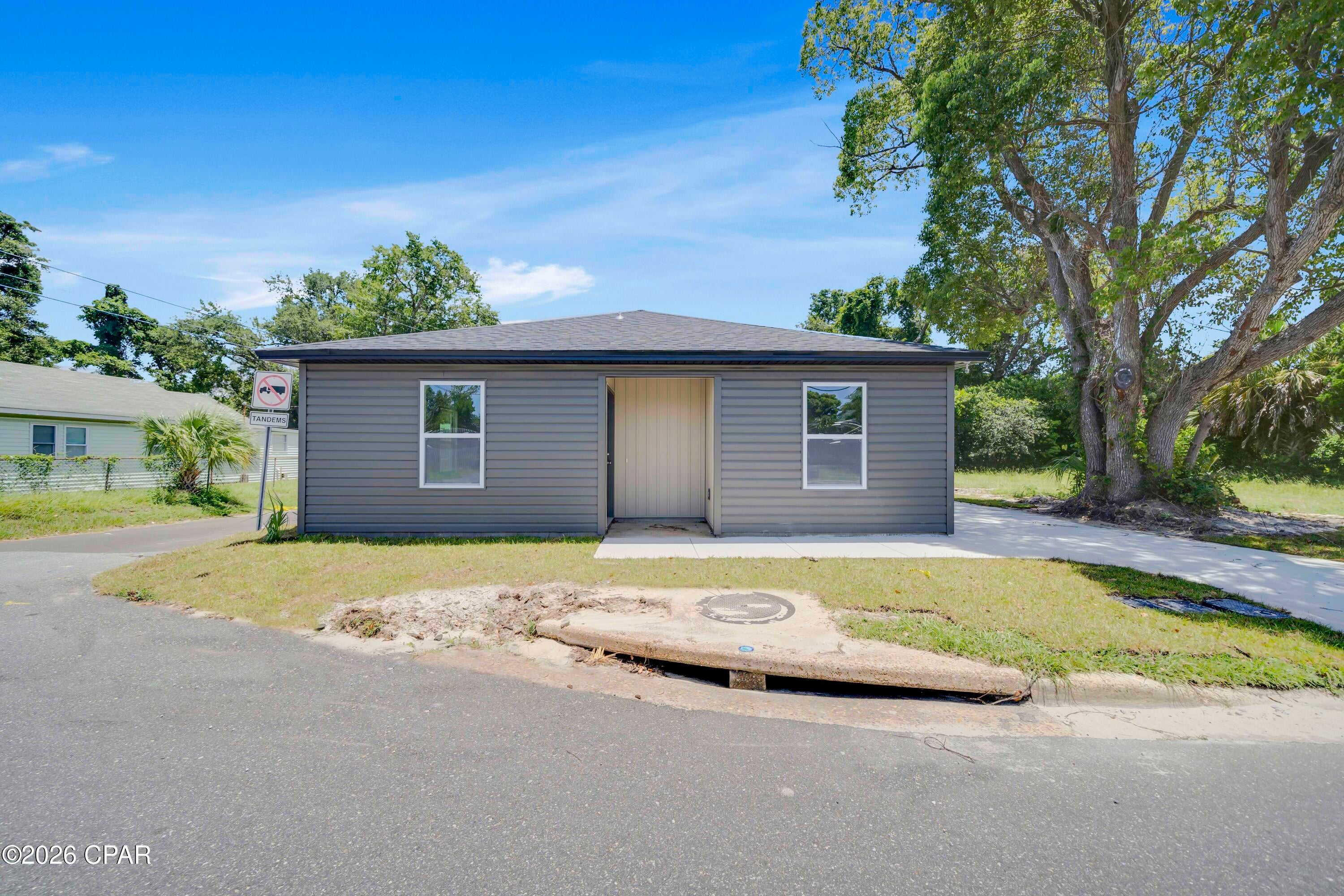 [No Recorded Subdiv] - Residential Lease