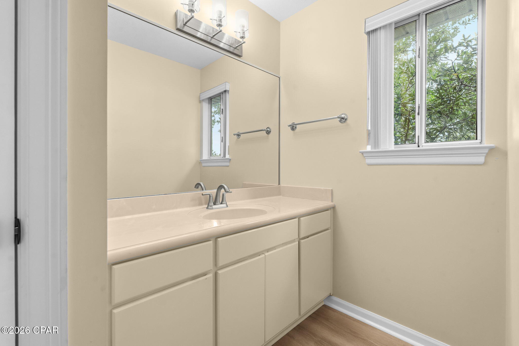 Country Club Gardens - Residential Lease