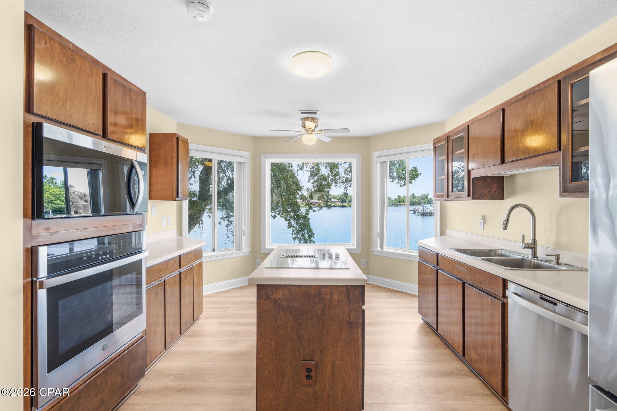 Country Club Gardens - Residential Lease