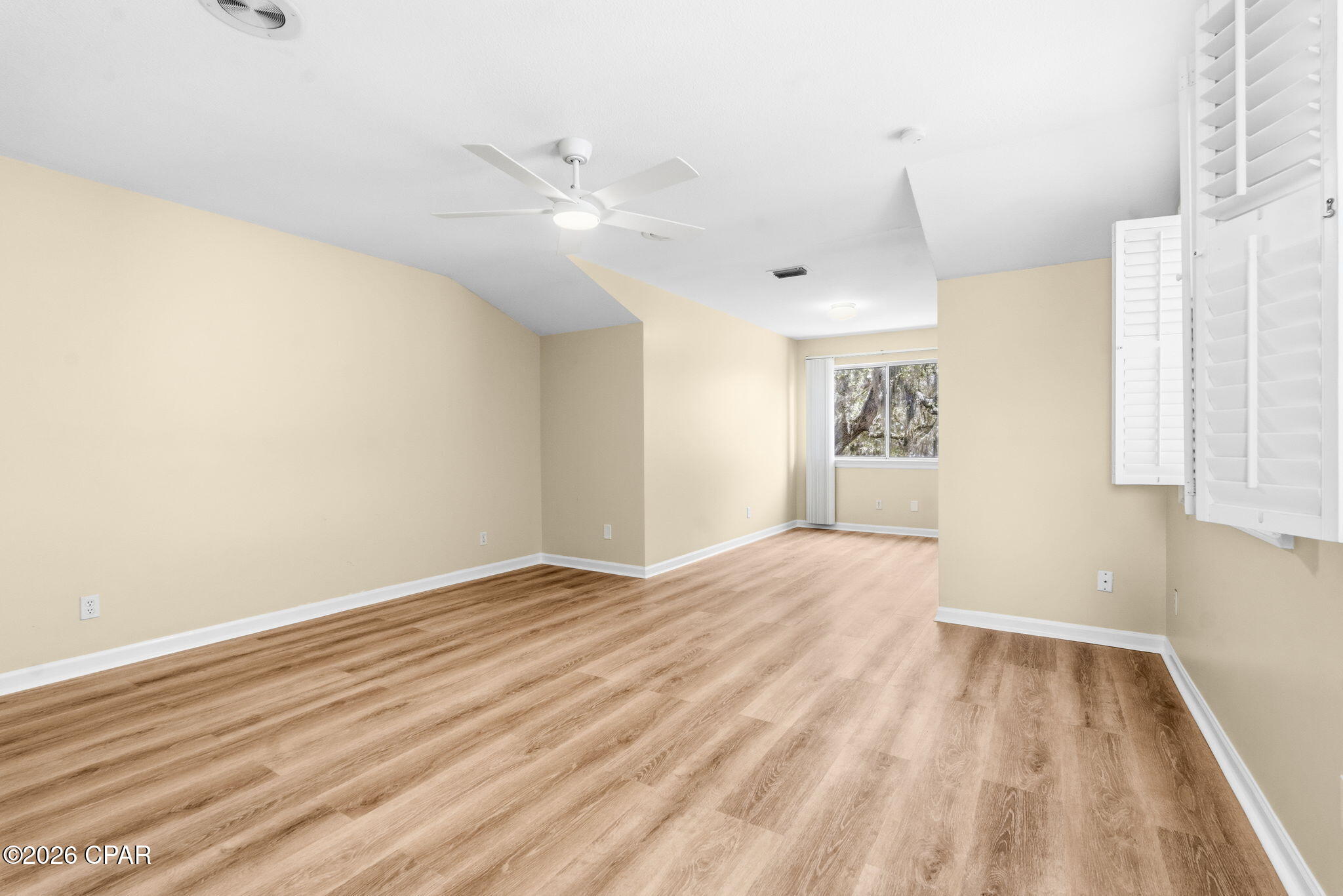 Country Club Gardens - Residential Lease