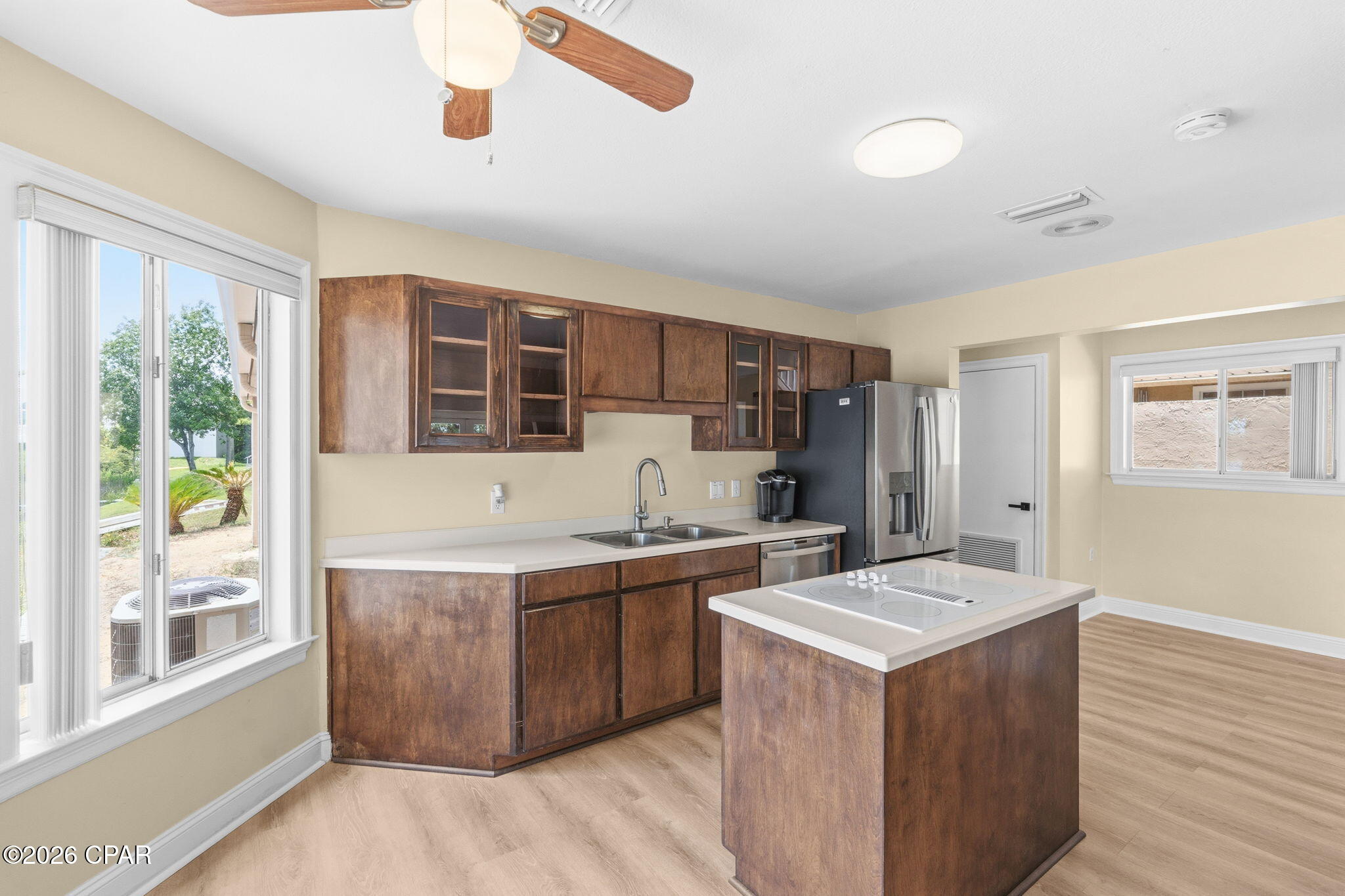 Country Club Gardens - Residential Lease
