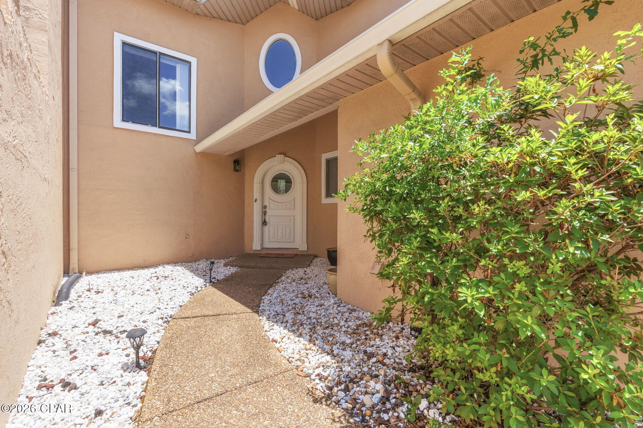 Country Club Gardens - Residential Lease
