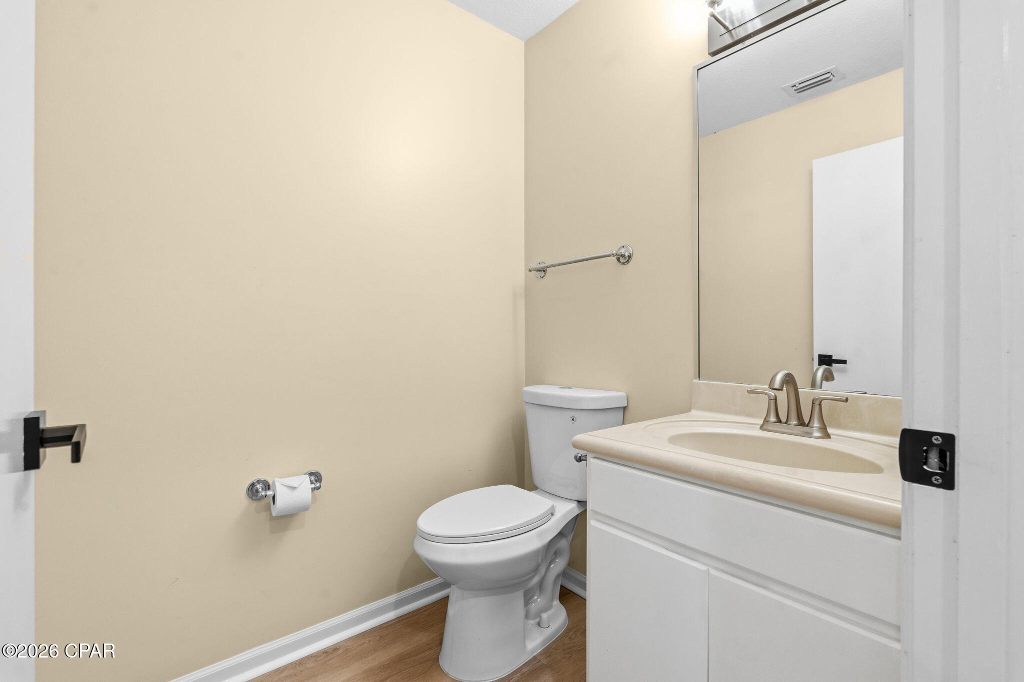Country Club Gardens - Residential Lease