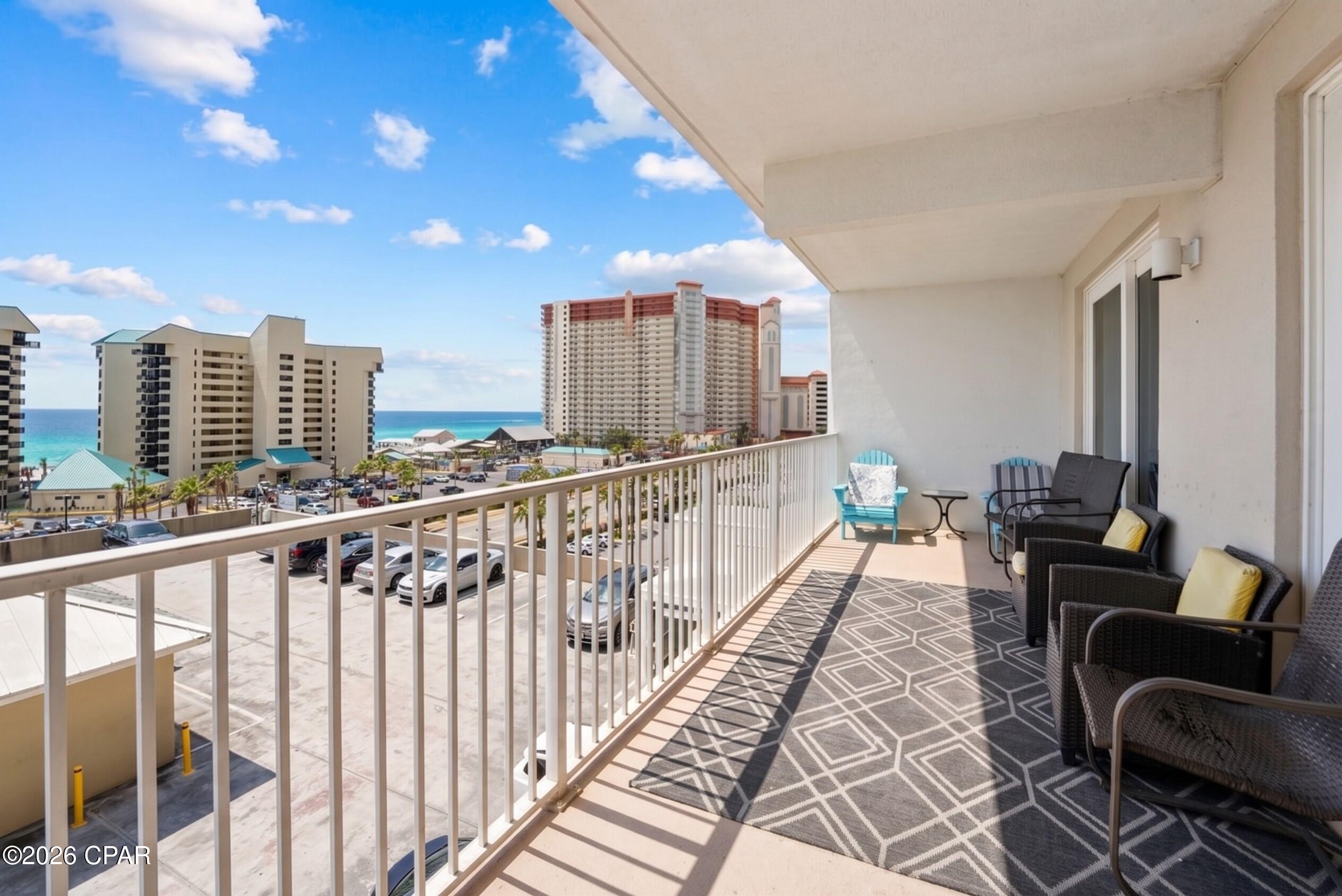 Laketown Wharf - Residential