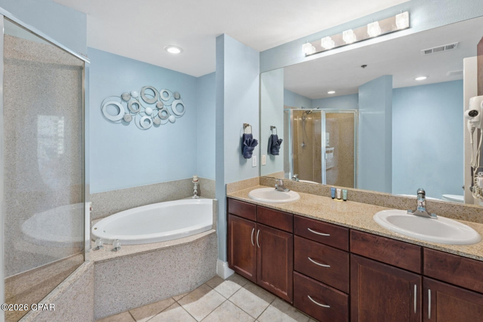 Laketown Wharf - Residential