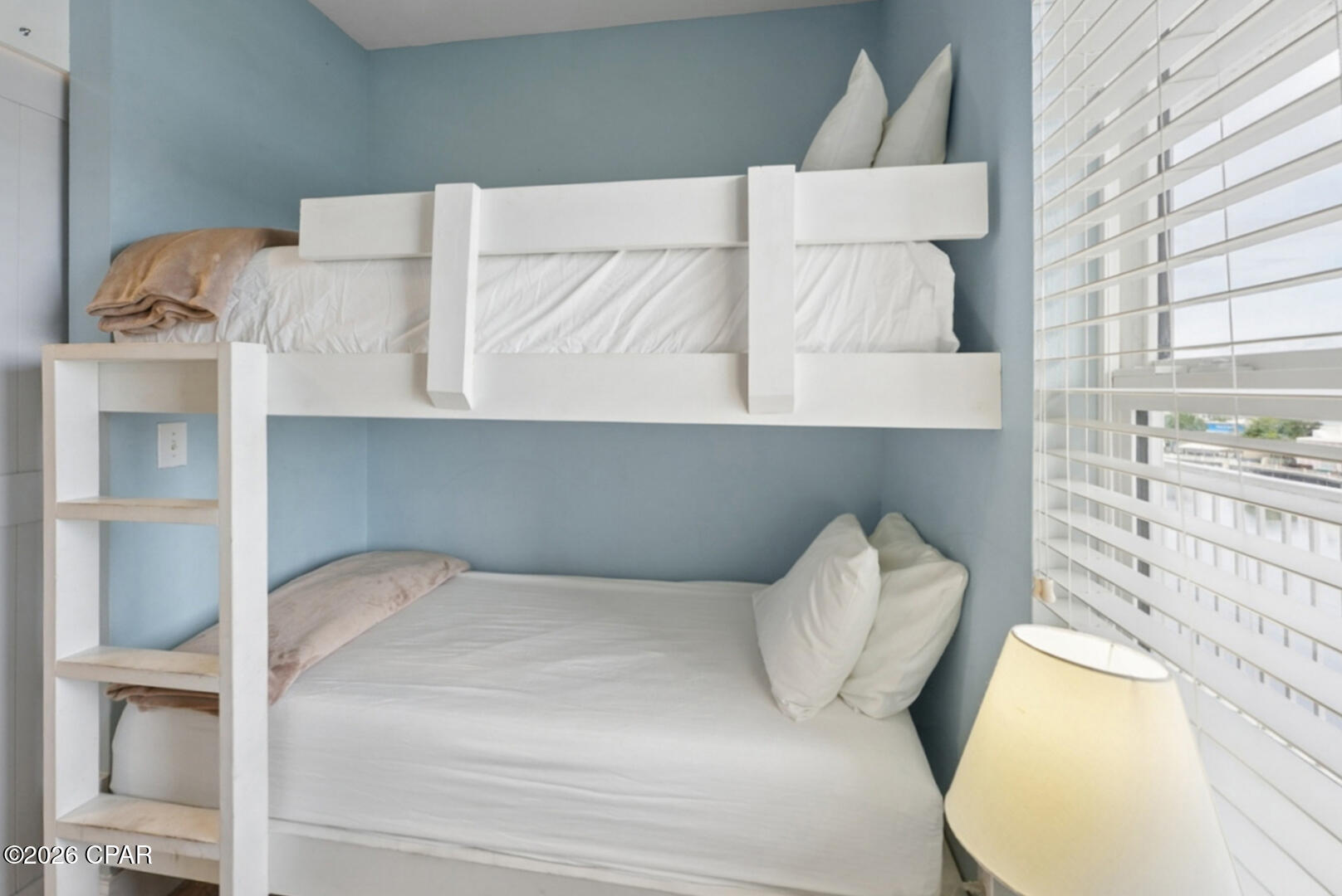 Laketown Wharf - Residential