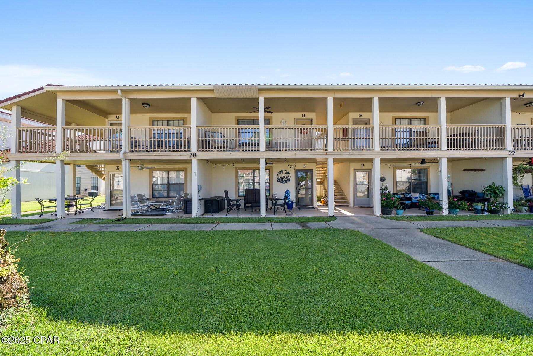 Just steps from the beach, this beautifully furnished second-floor condo in the sought-after Horizon South Resort is fully turnkey and priced to sell! Featuring 1 bedroom, 1.5 baths, and hallway bunks, this unit offers an ideal blend of comfort and convenience. The functional kitchen and open layout make it perfect for relaxing or entertaining. Horizon South is one of Panama City Beach's most popular resorts - close to Pier Park, grocery stores, and a variety of dining options. Enjoy exceptional amenities including gated access, beach access, four pools, hot tub, tennis and basketball courts, playground, mini golf, and fitness center. Don't miss this opportunity—schedule your private showing today!