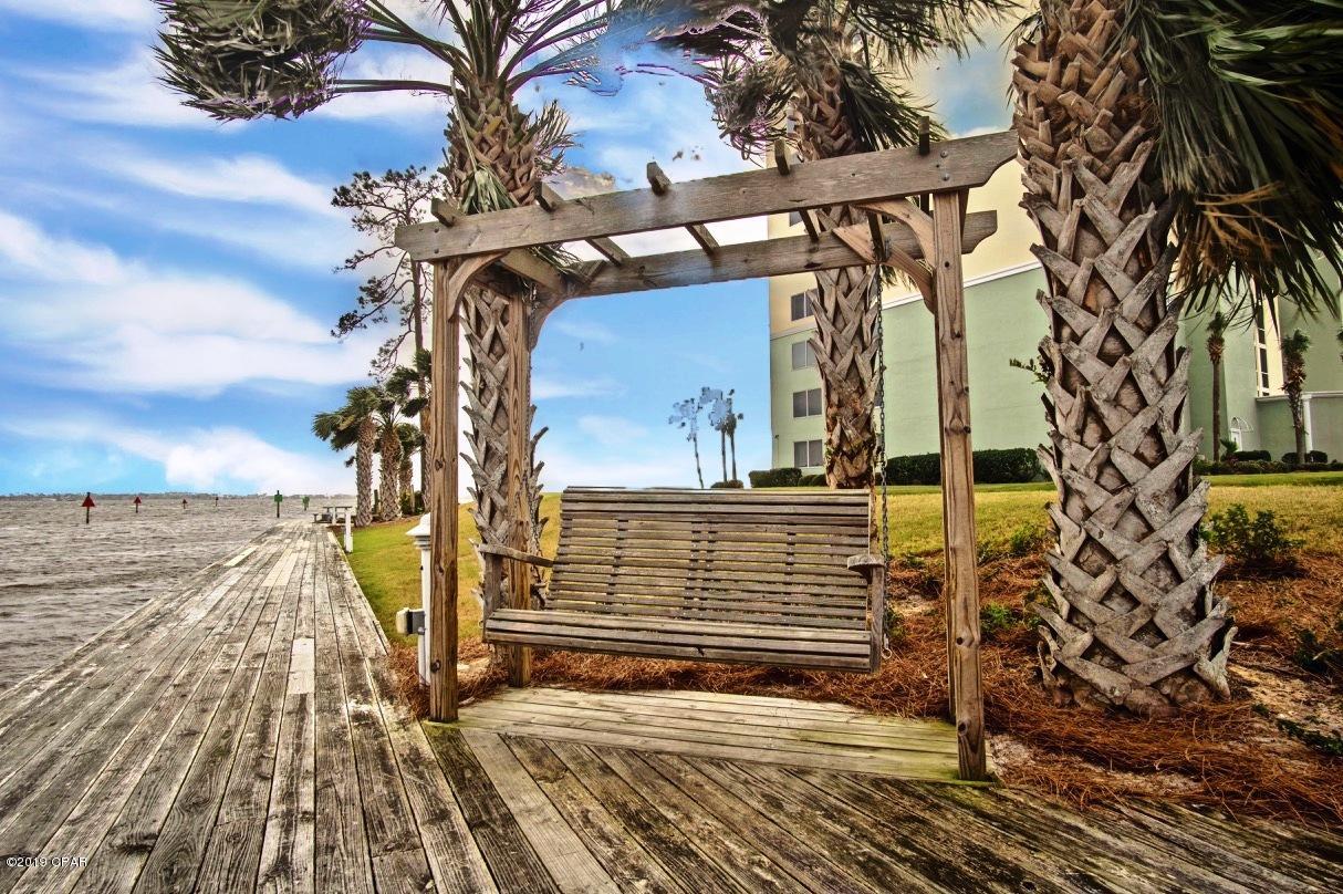 Hibiscus By The Bay - Residential
