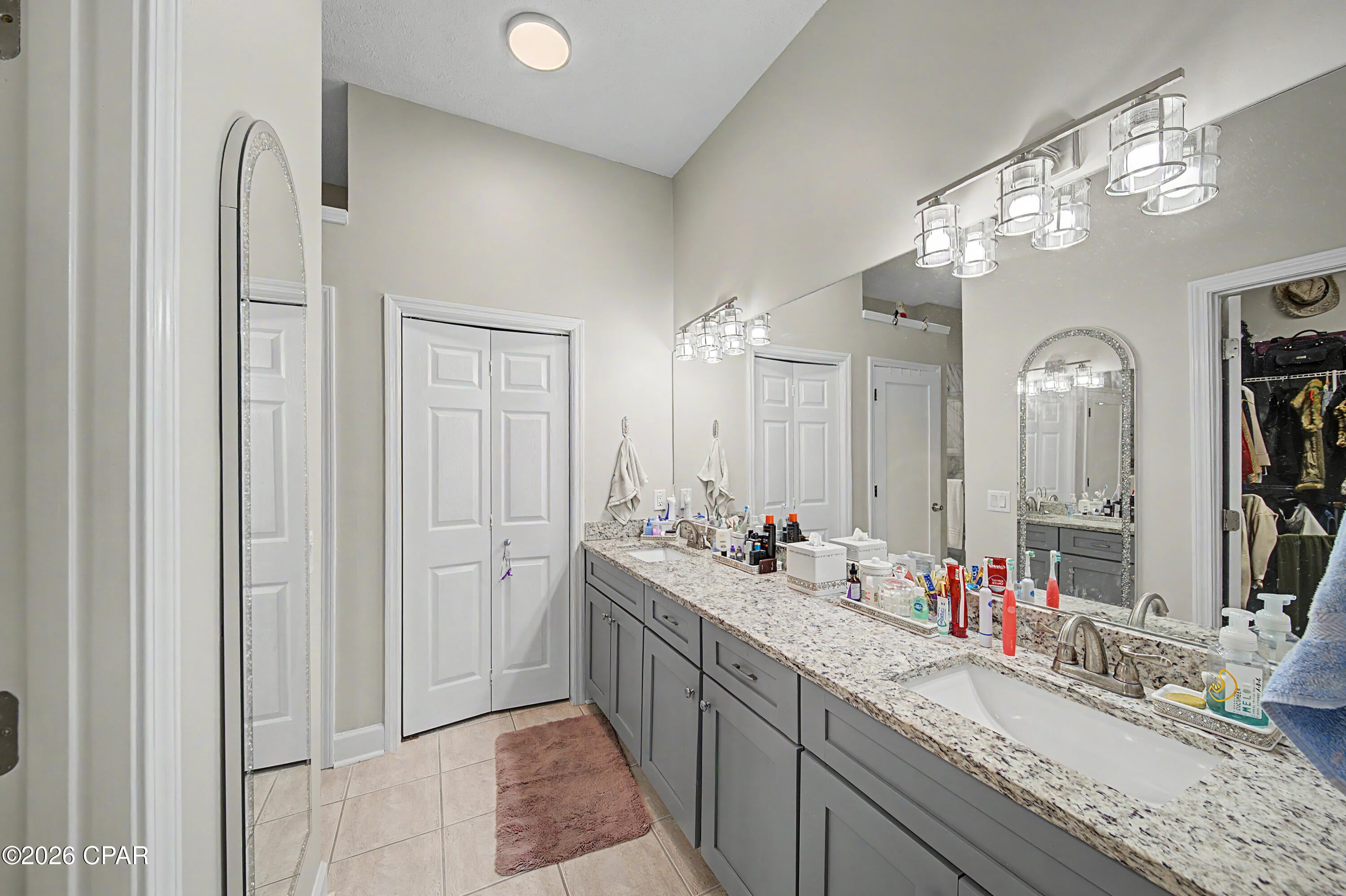 Country Club Harbour Estates - Residential