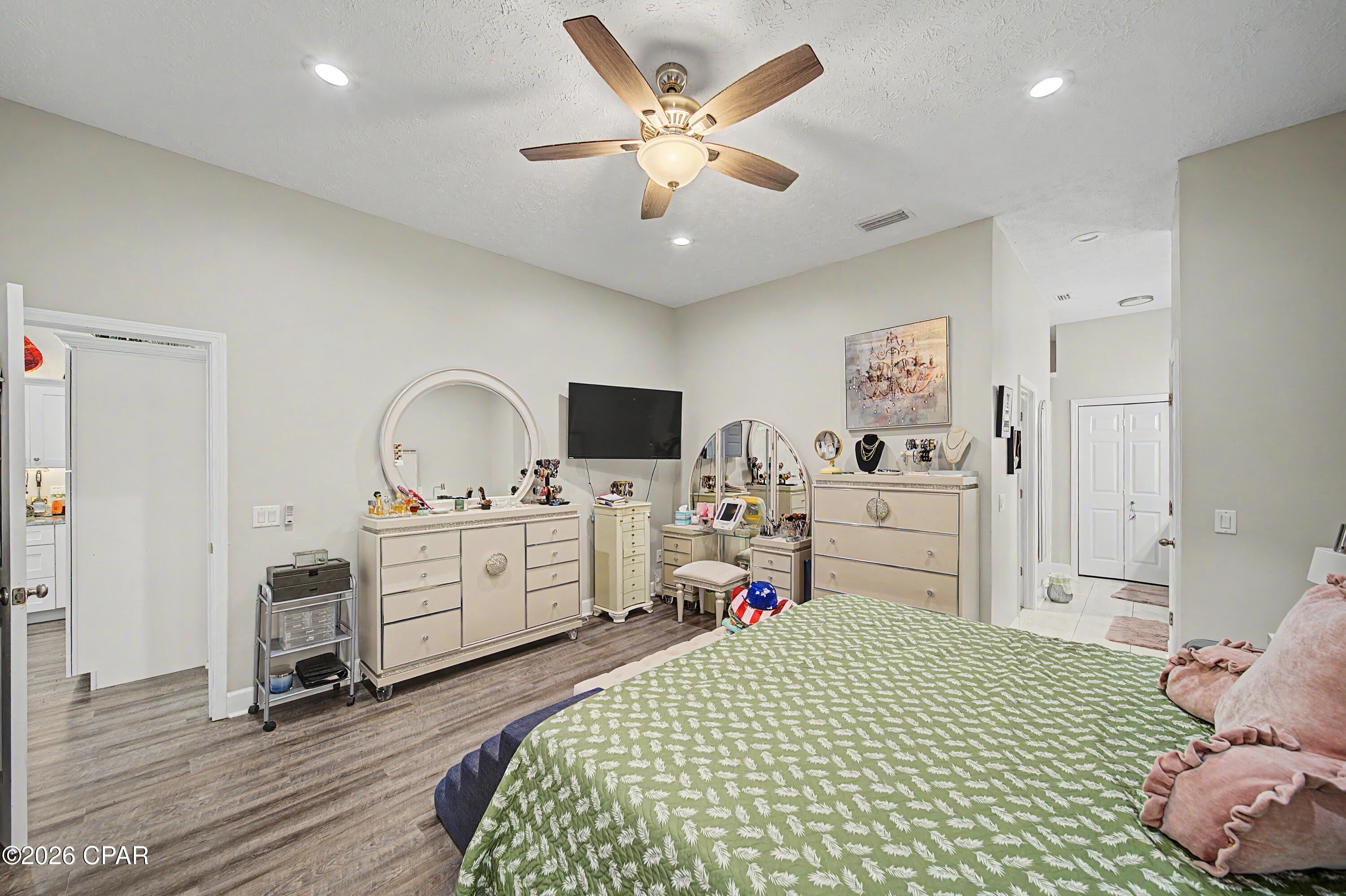 Country Club Harbour Estates - Residential