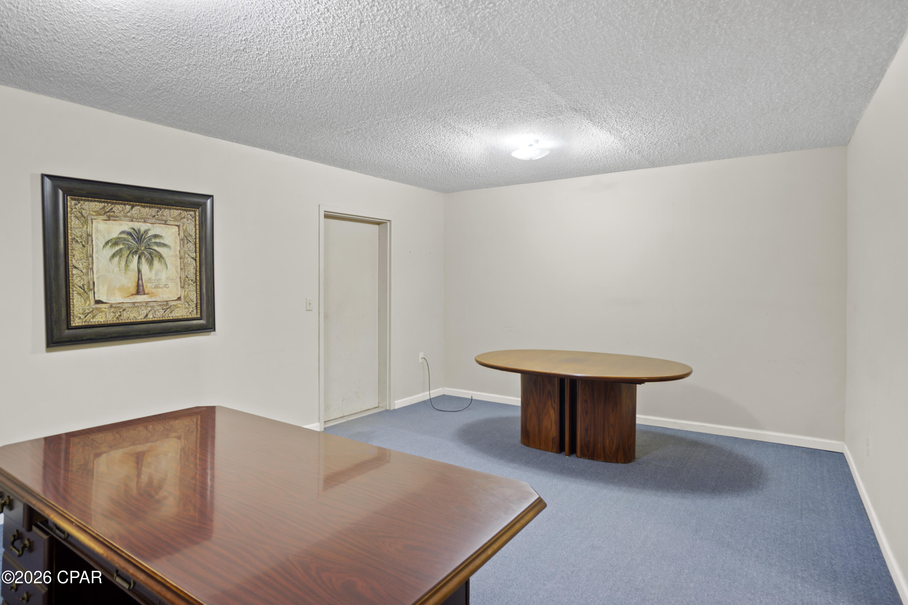 Yons Plat - Commercial Sale