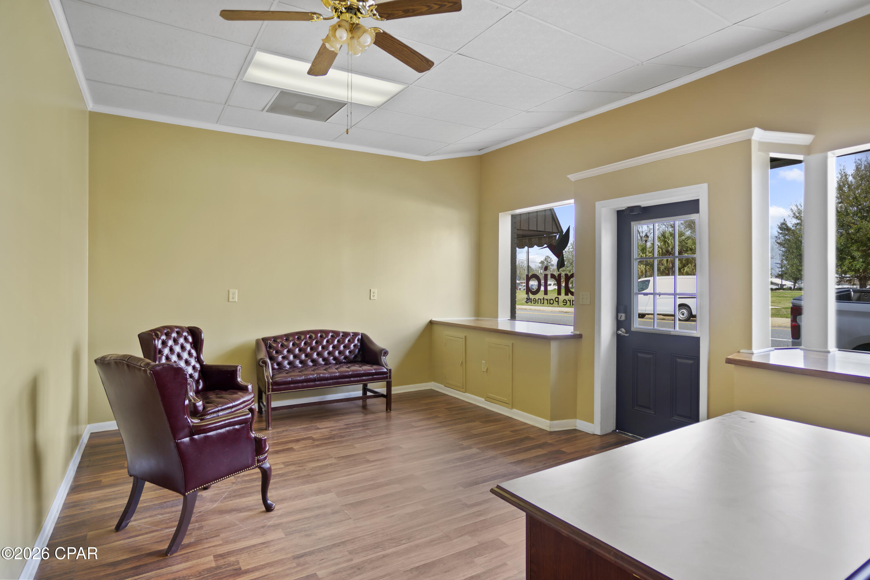 Yons Plat - Commercial Sale