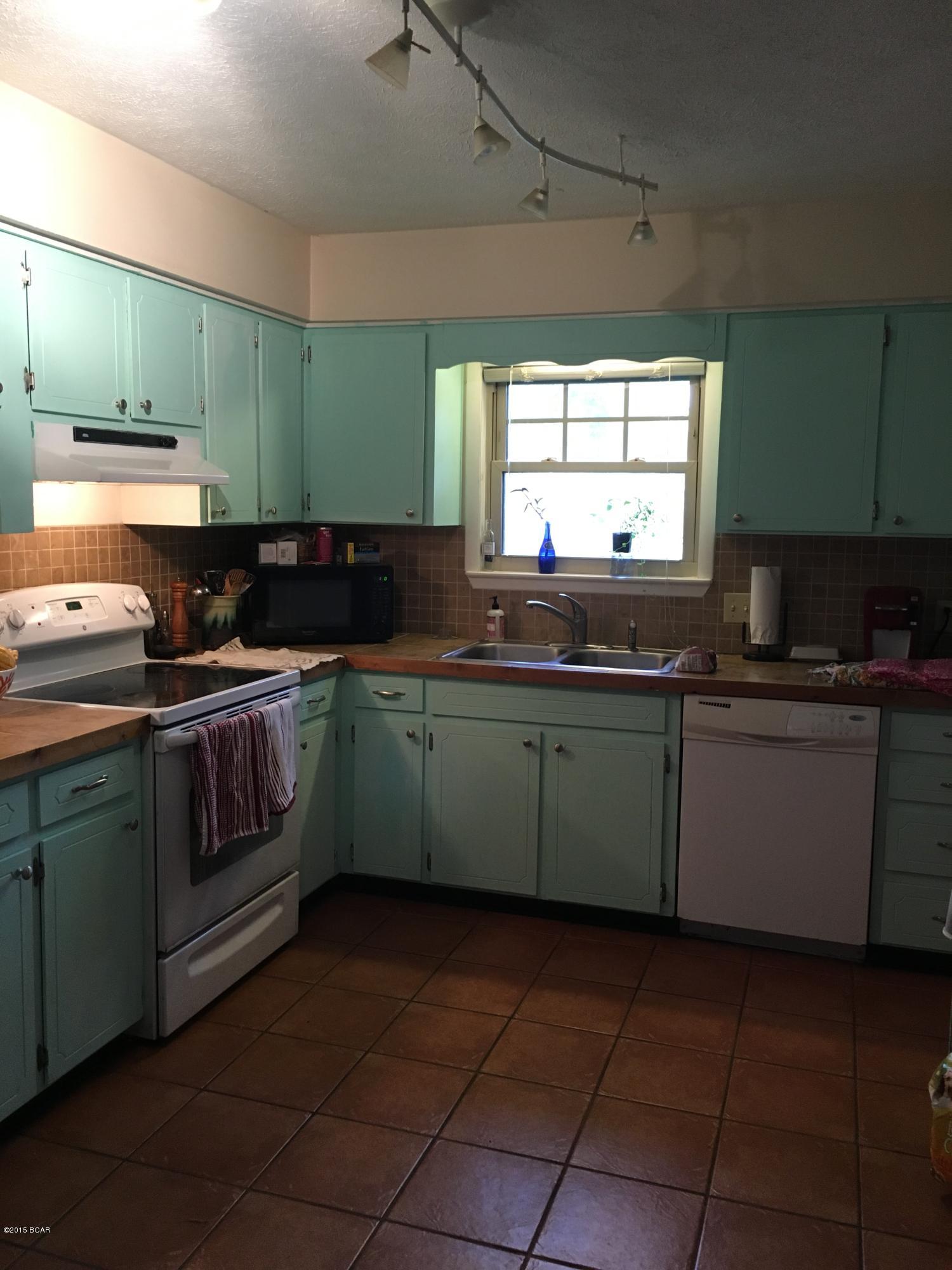 Bay Park Manor - Residential