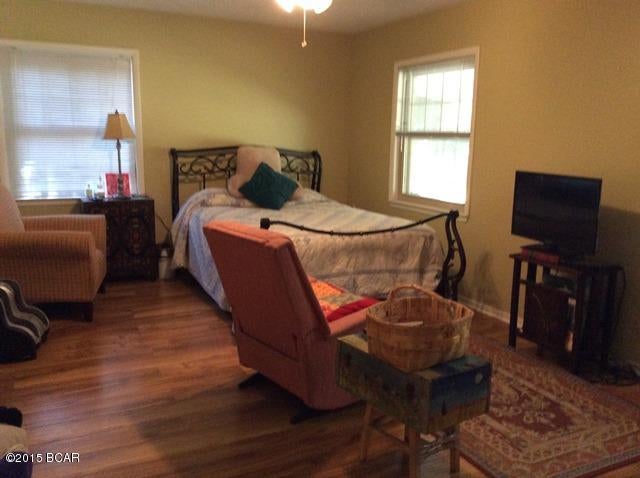 Bay Park Manor - Residential