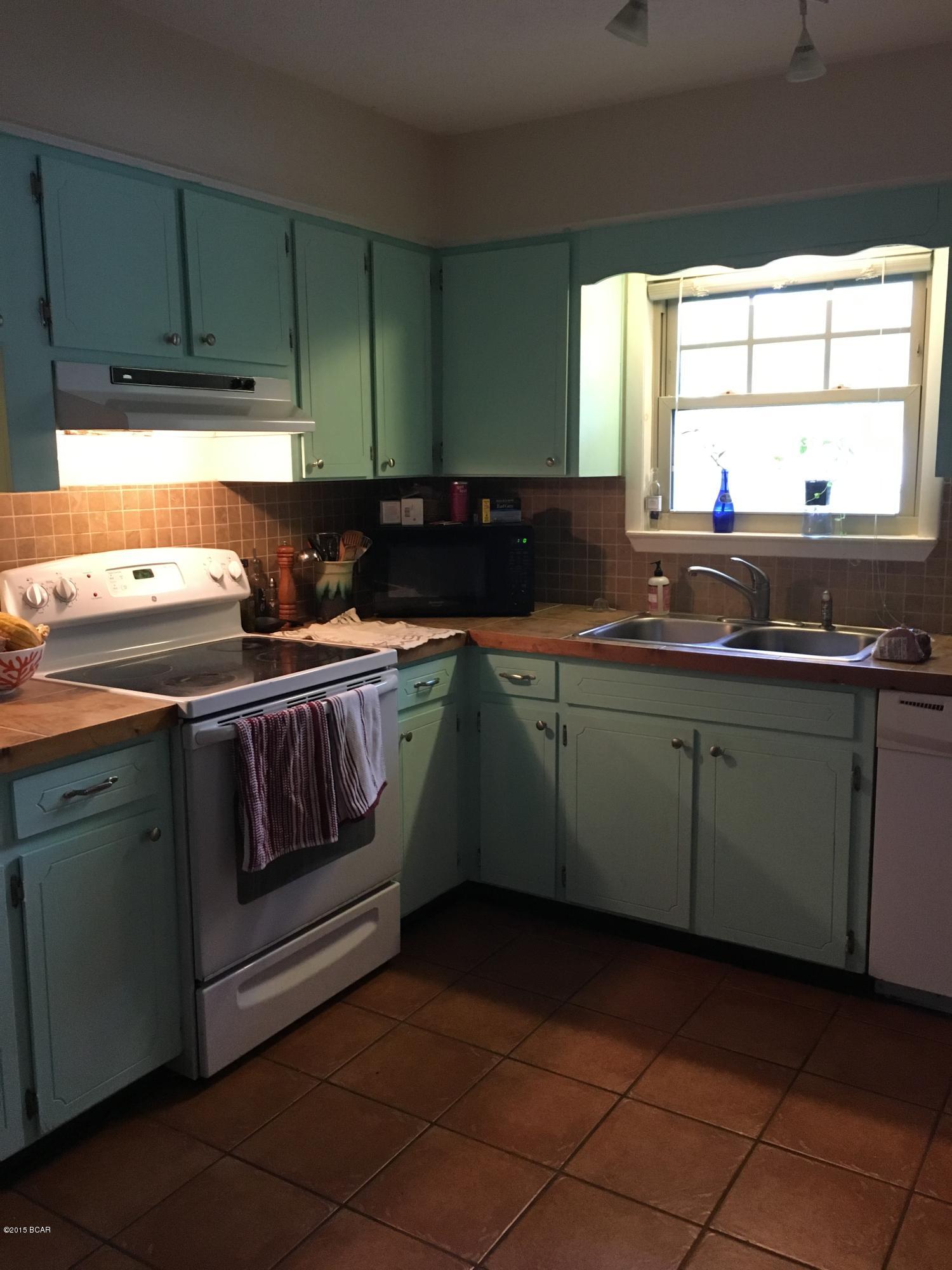 Bay Park Manor - Residential