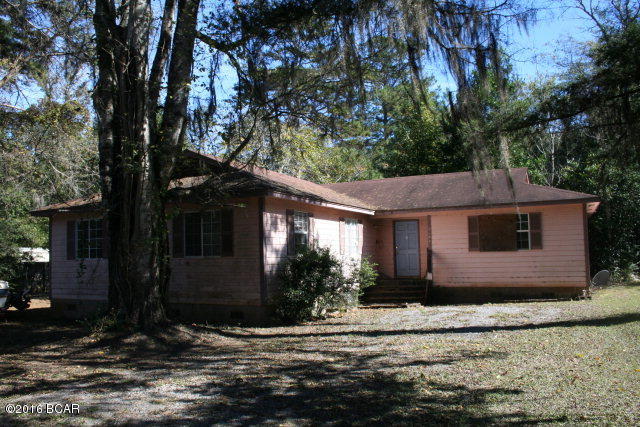 ** PRICE REDUCED** Need a large home close to town! This is the one for you. It is a very roomy house with 3 bedrooms, 2 baths, a large living room, a formal dining room and roomy kitchen. It is close to town with city utilities. Don't wait! This is a great investment property.