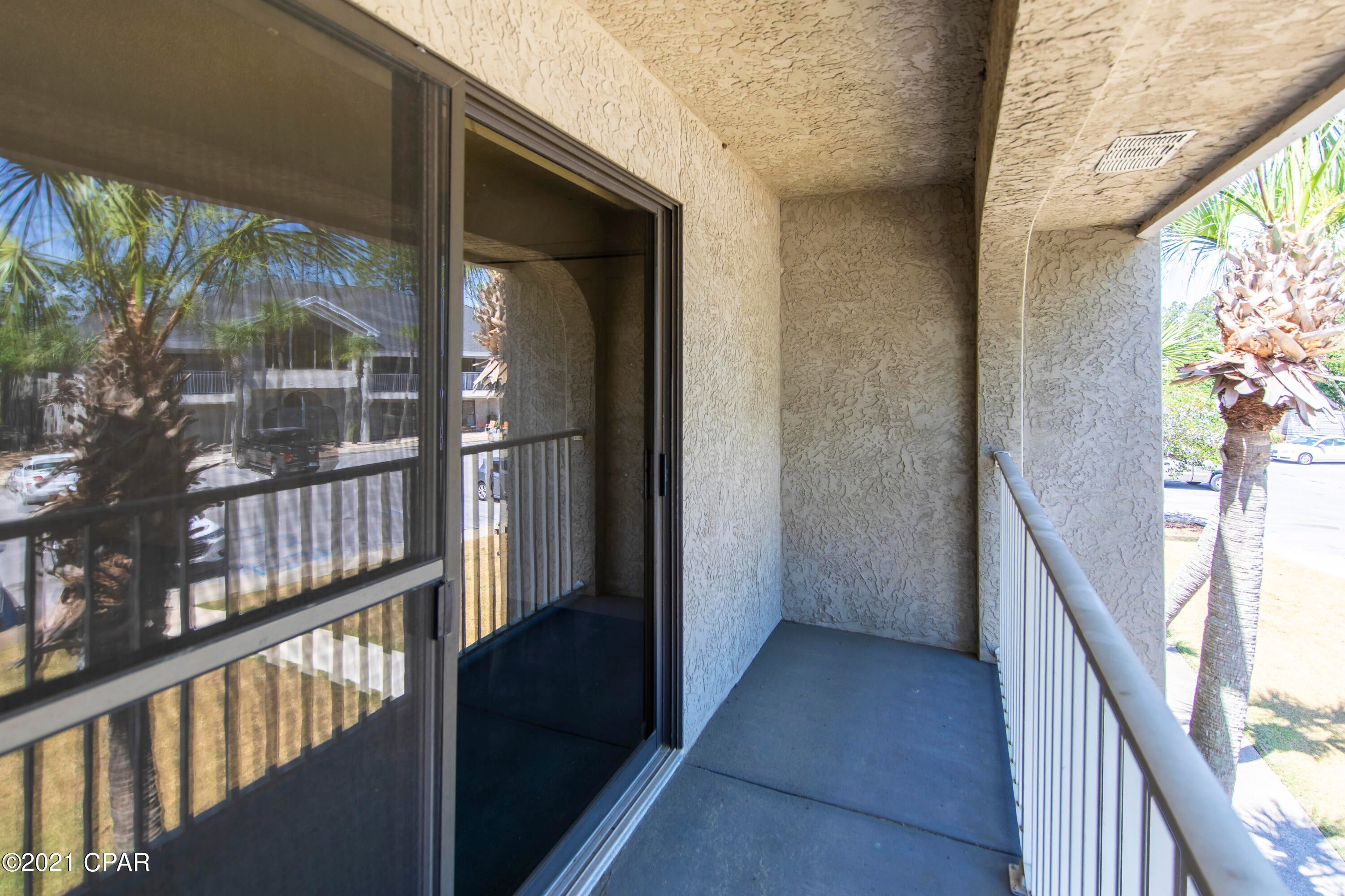 Hombre Golf Village - Residential