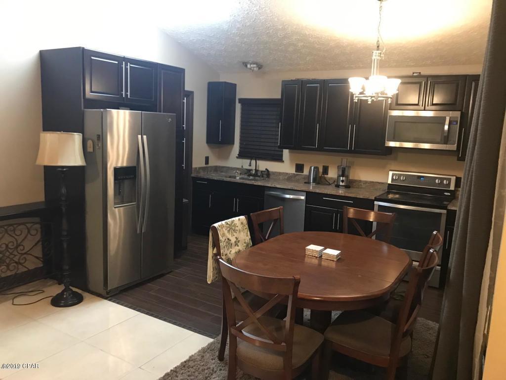 Palm Cove Phase III - Residential Lease