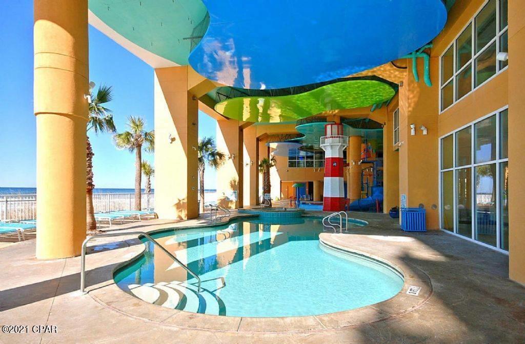 Splash Condo - Residential