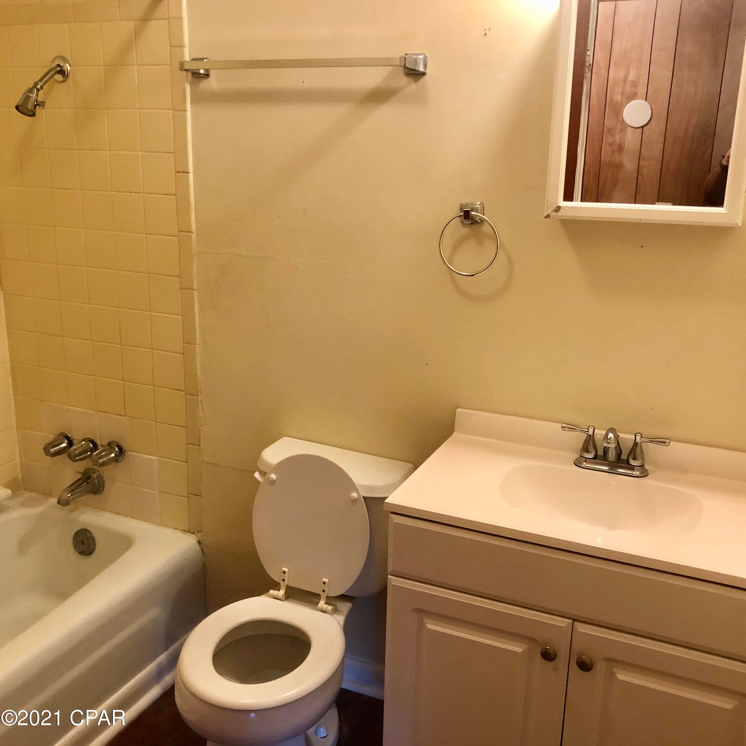 Miltonia & South Marianna - Residential