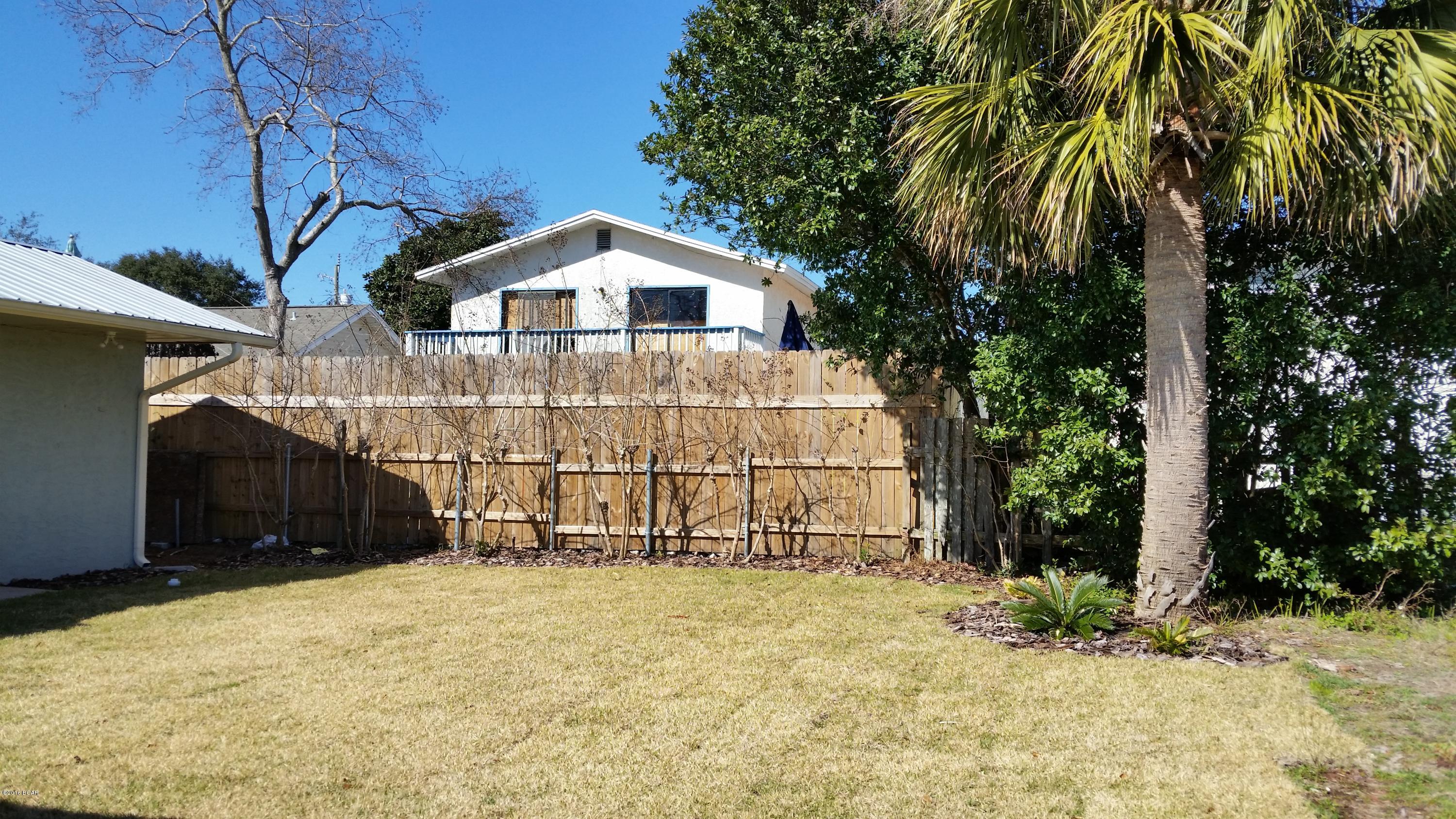 Riviera Beach 1st Add - Residential