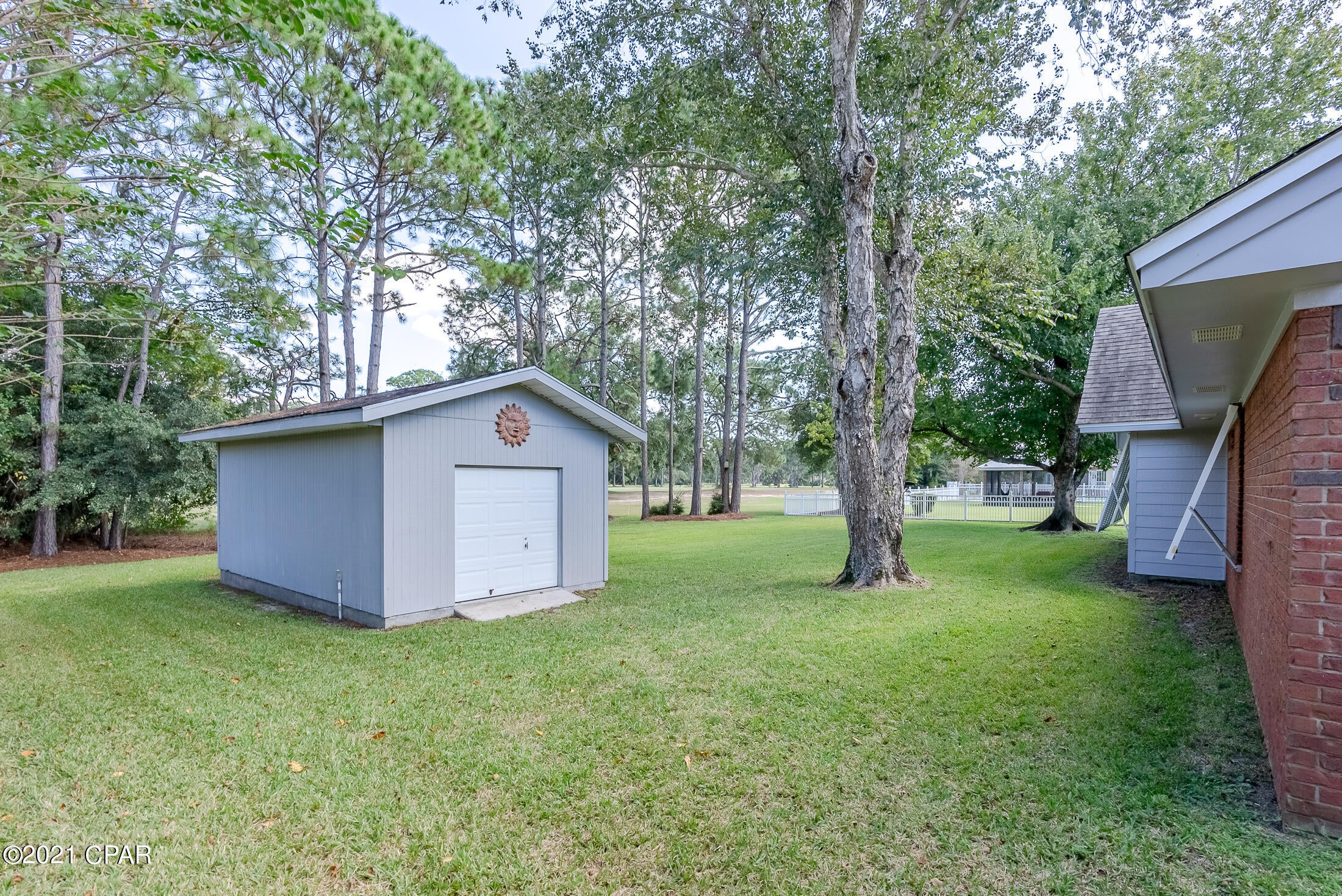 Colony Club - Residential
