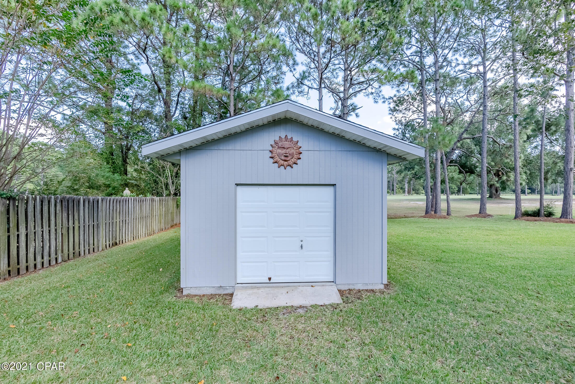 Colony Club - Residential
