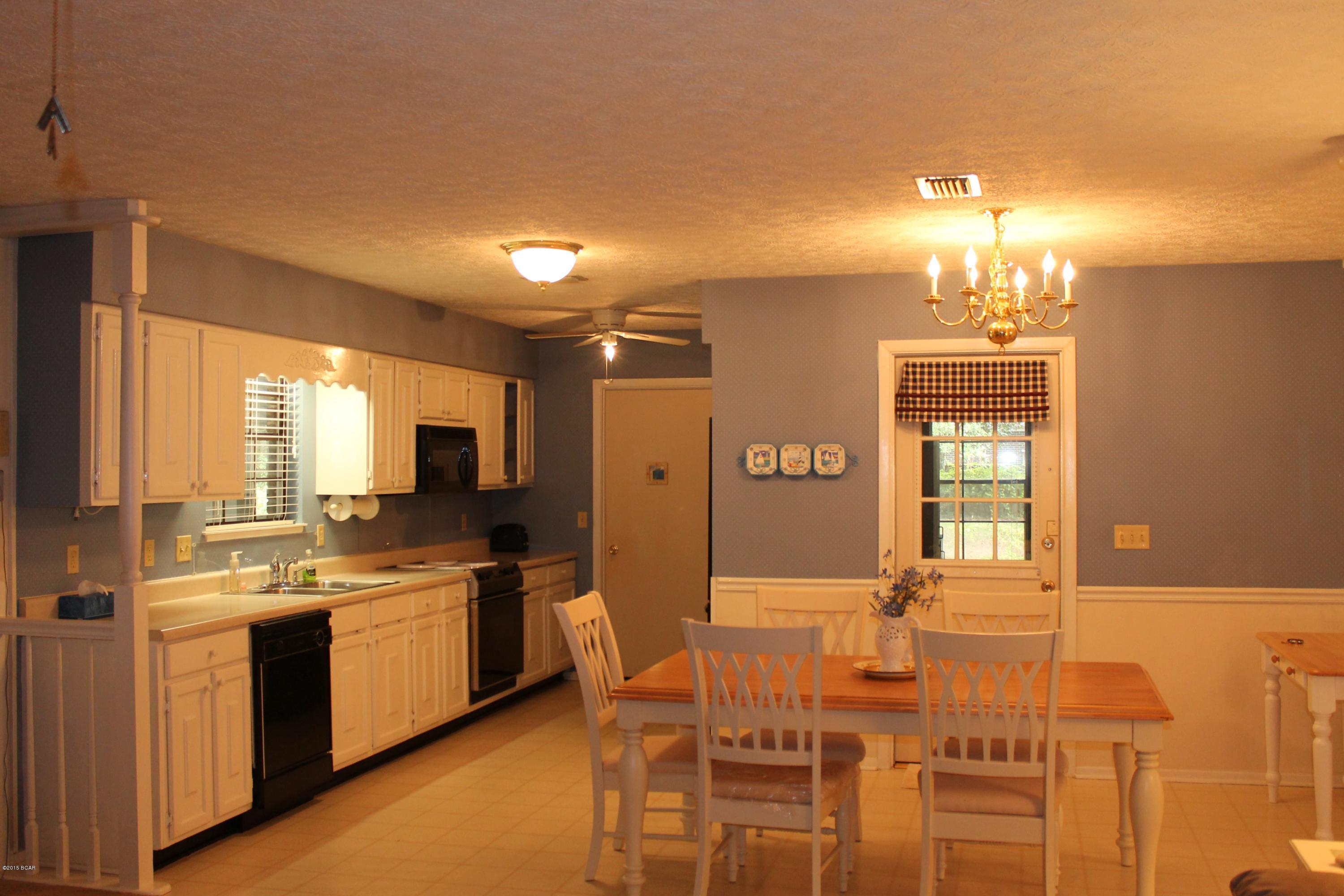 College Point 1st Add - Residential