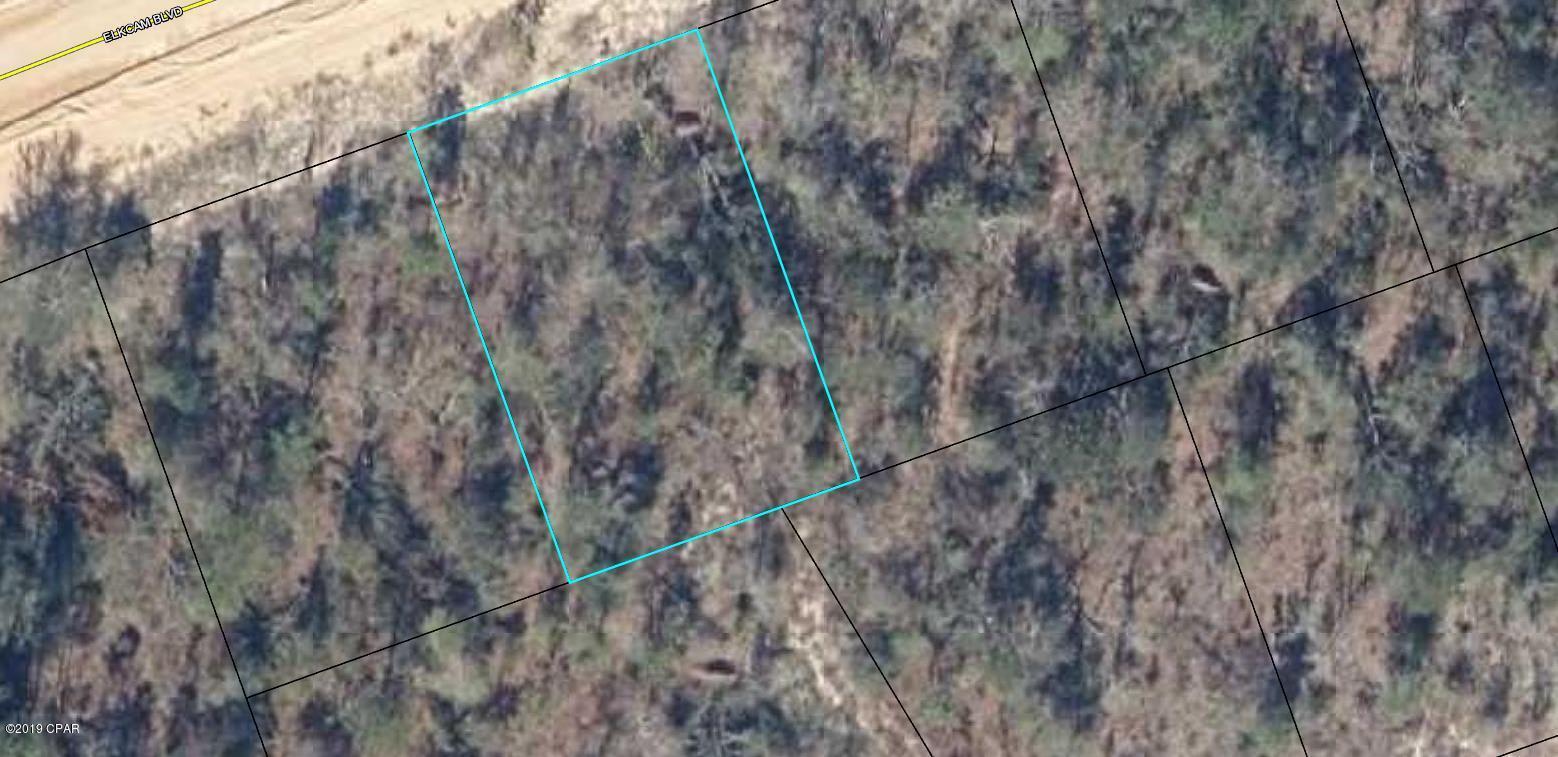Get away from it all with this great lot in Sunny Hills.  There is another lot same size adjoining this one that can be purchased.  Sunny Hills is a nice subdivision that has lakes and a golf course.  Just 45 minutes to Panama City Beach.