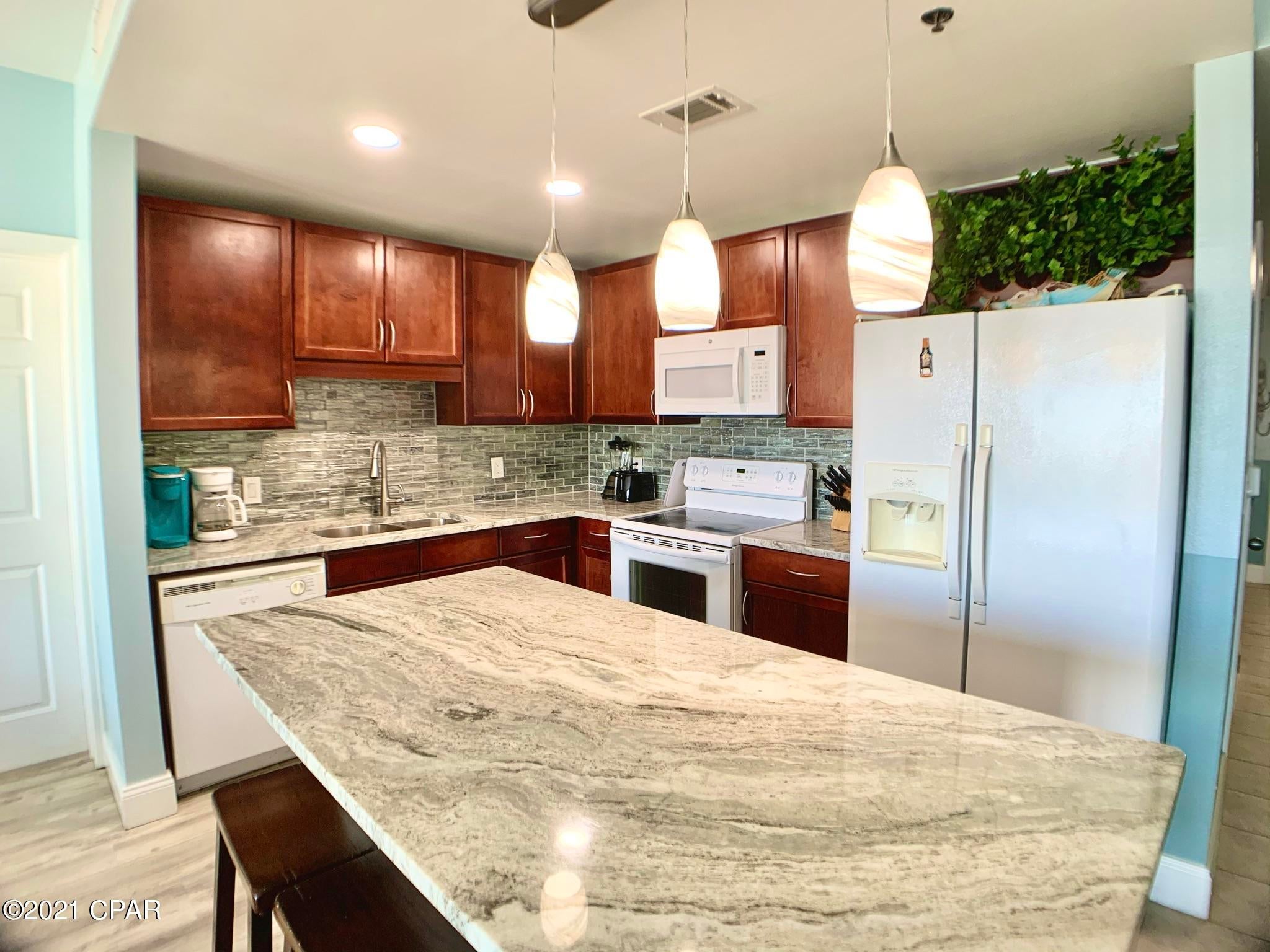 Laketown Wharf - Residential