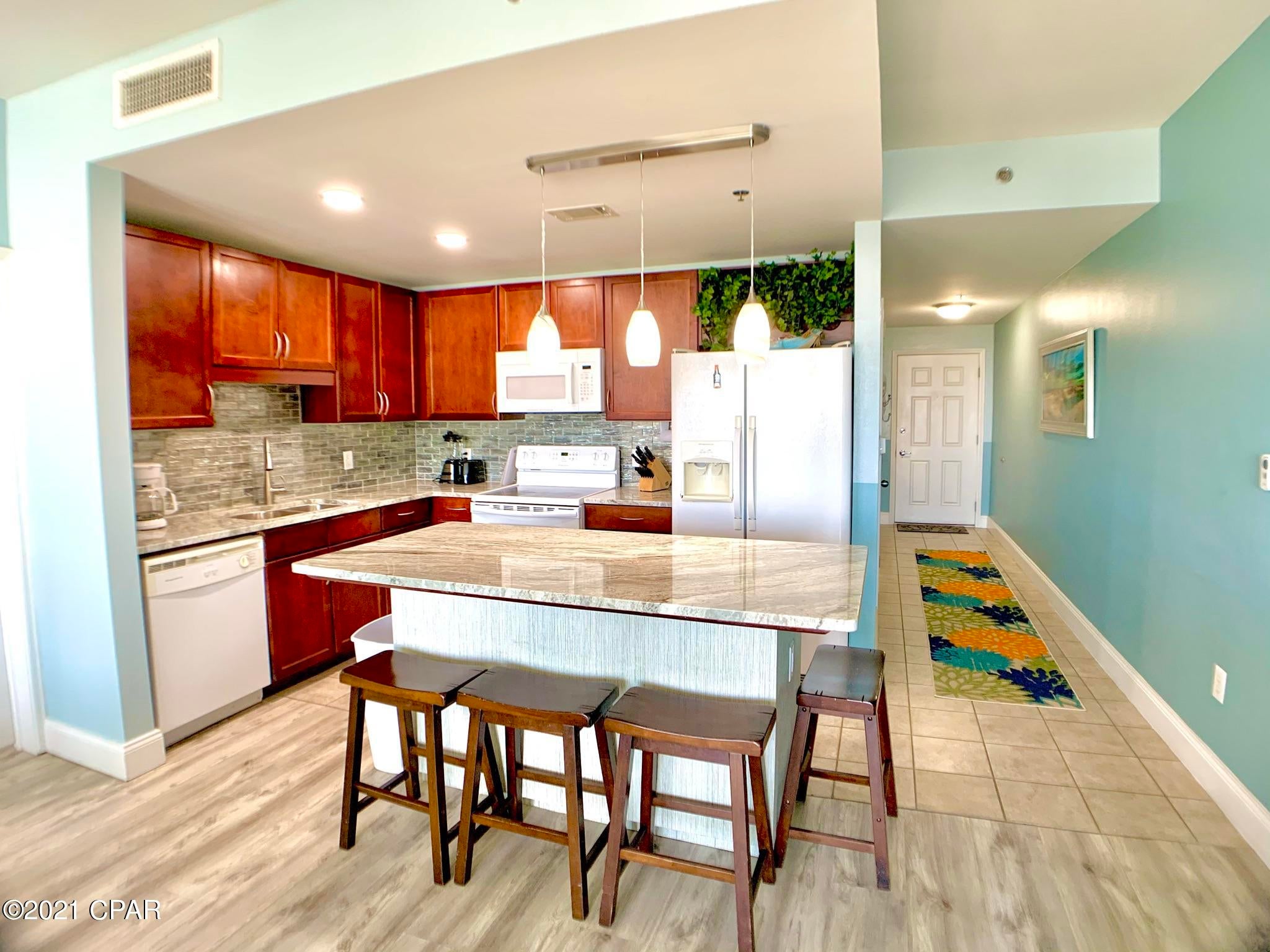 Laketown Wharf - Residential