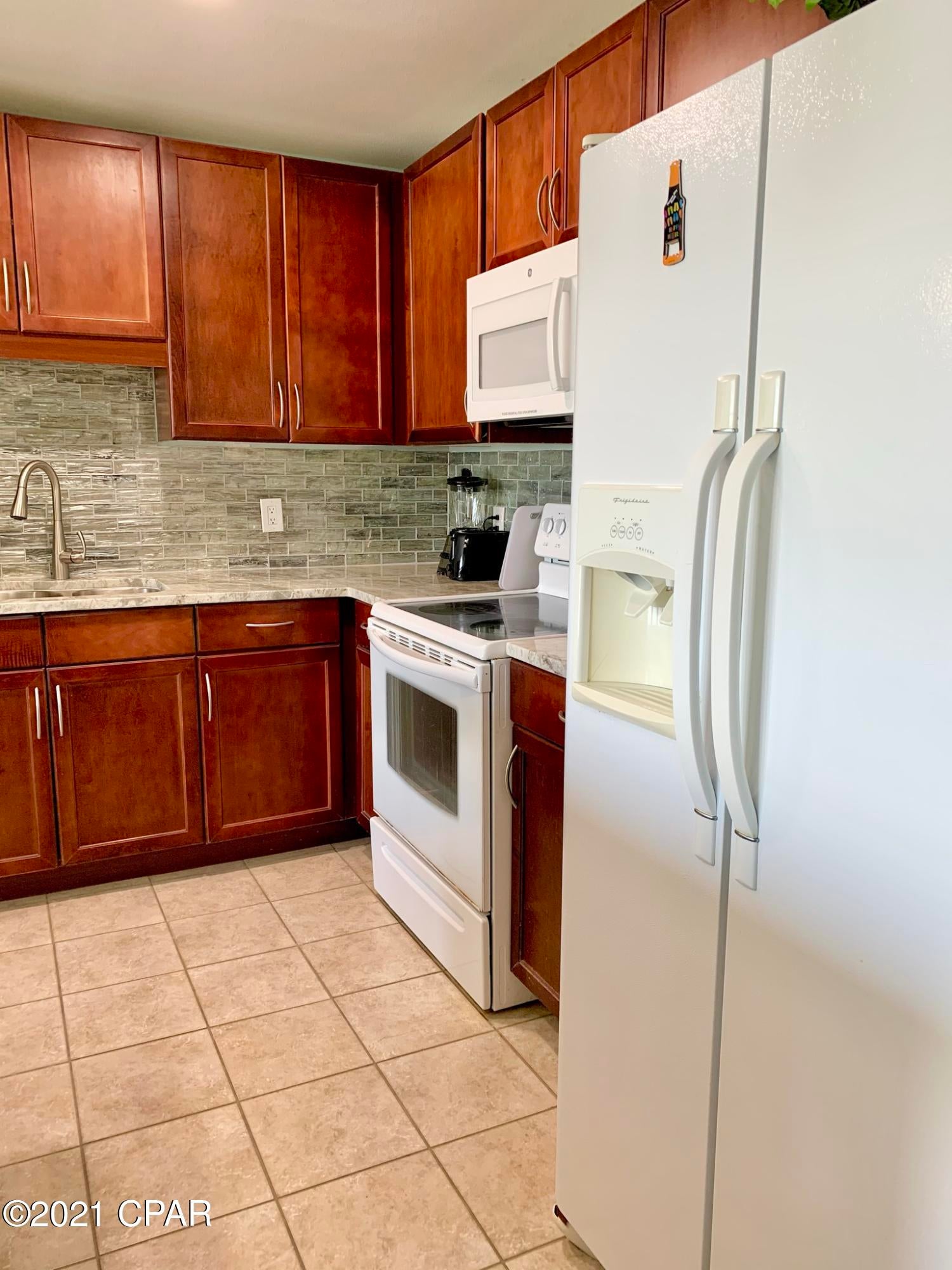 Laketown Wharf - Residential
