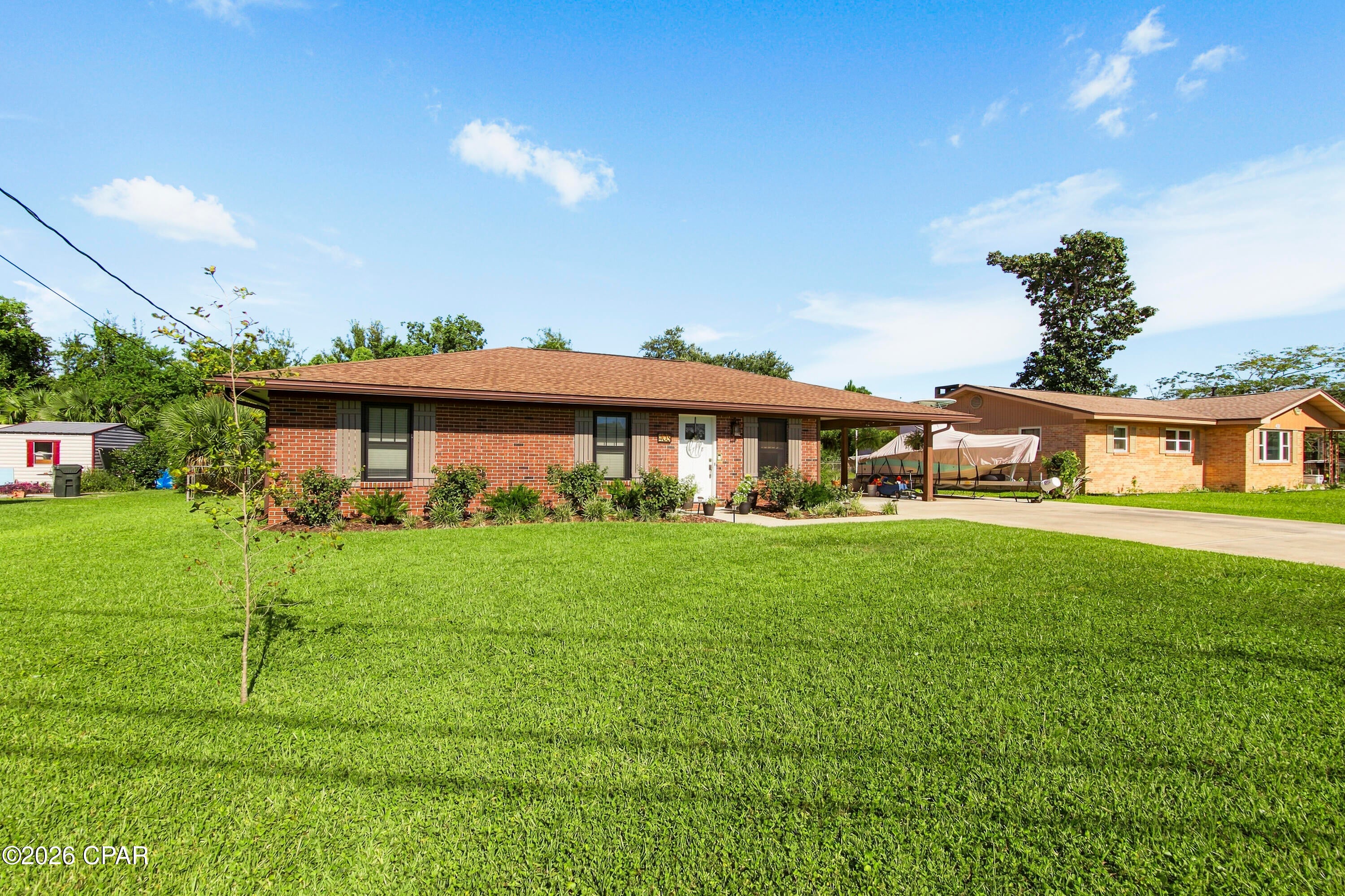 Bay Park Manor - Residential