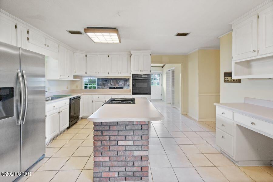 Baywood Shores Est Unit 3 - Residential