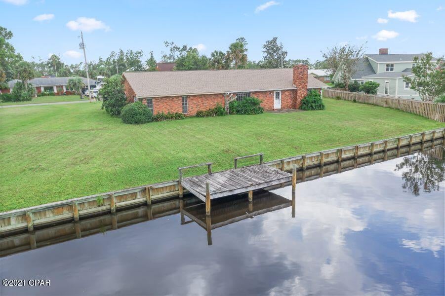 Baywood Shores Est Unit 3 - Residential