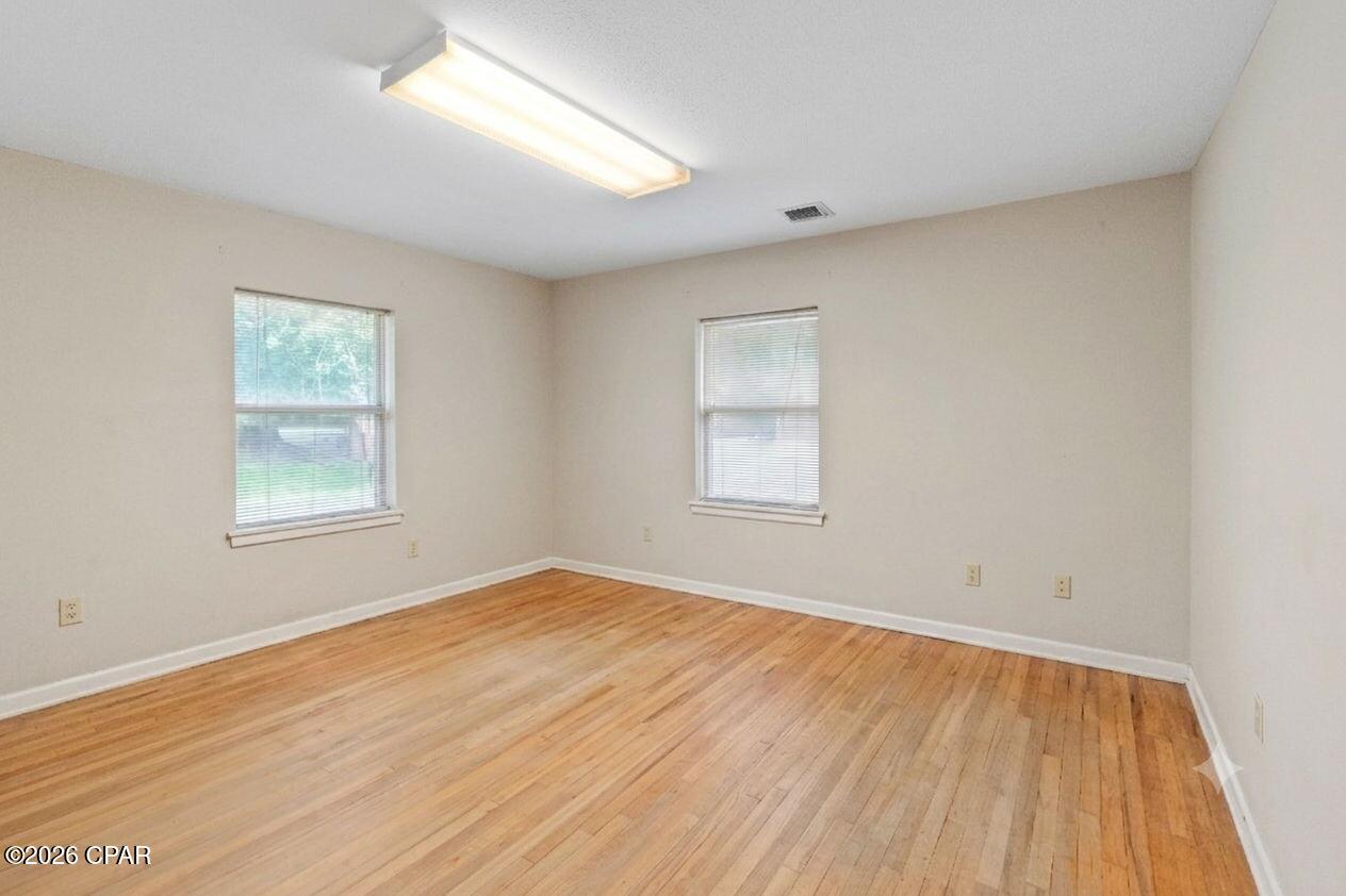[No Recorded Subdiv] - Commercial Sale