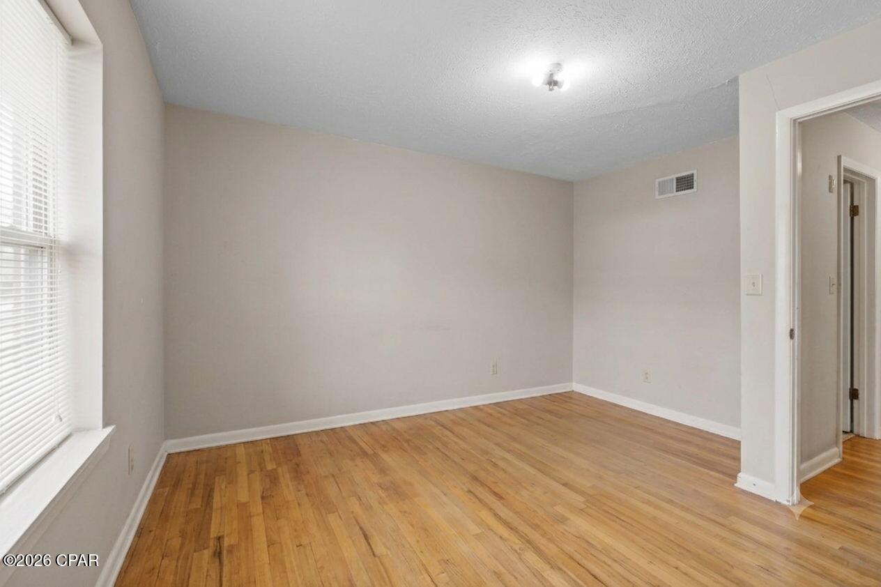 [No Recorded Subdiv] - Commercial Sale