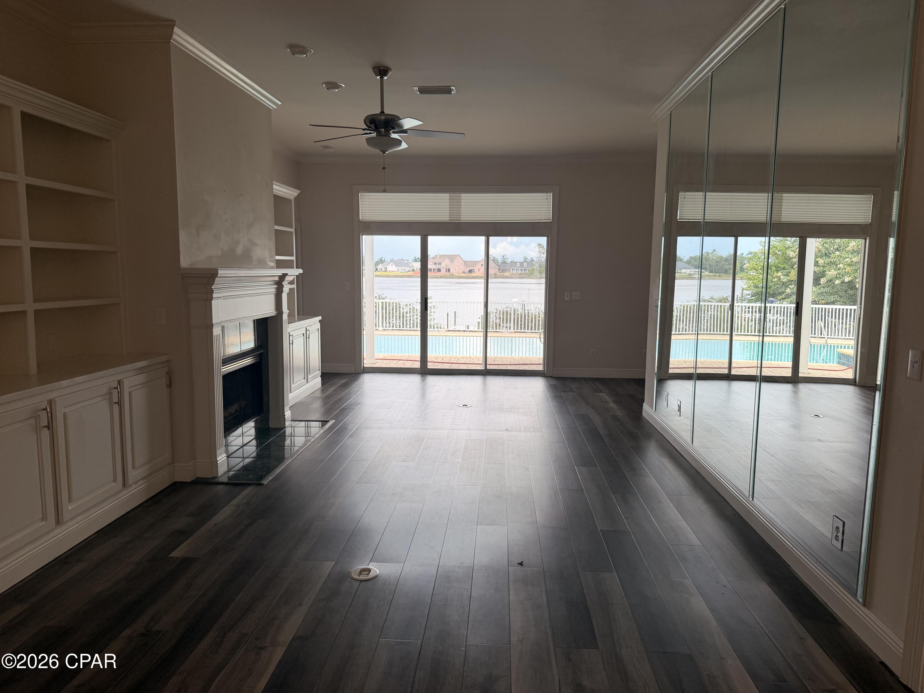 Country Club Harbour Estates - Residential Lease