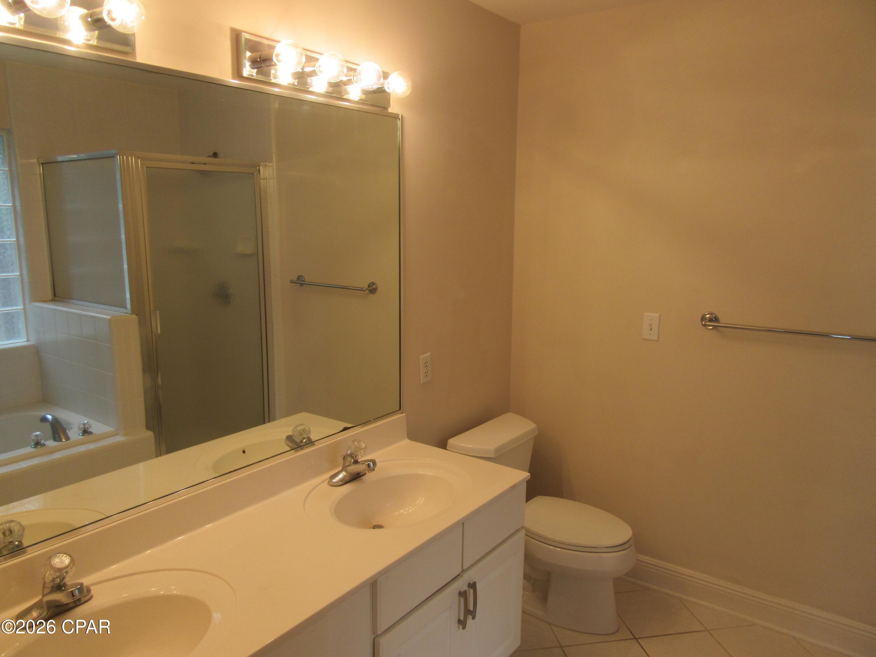 Country Club Harbour Estates - Residential Lease