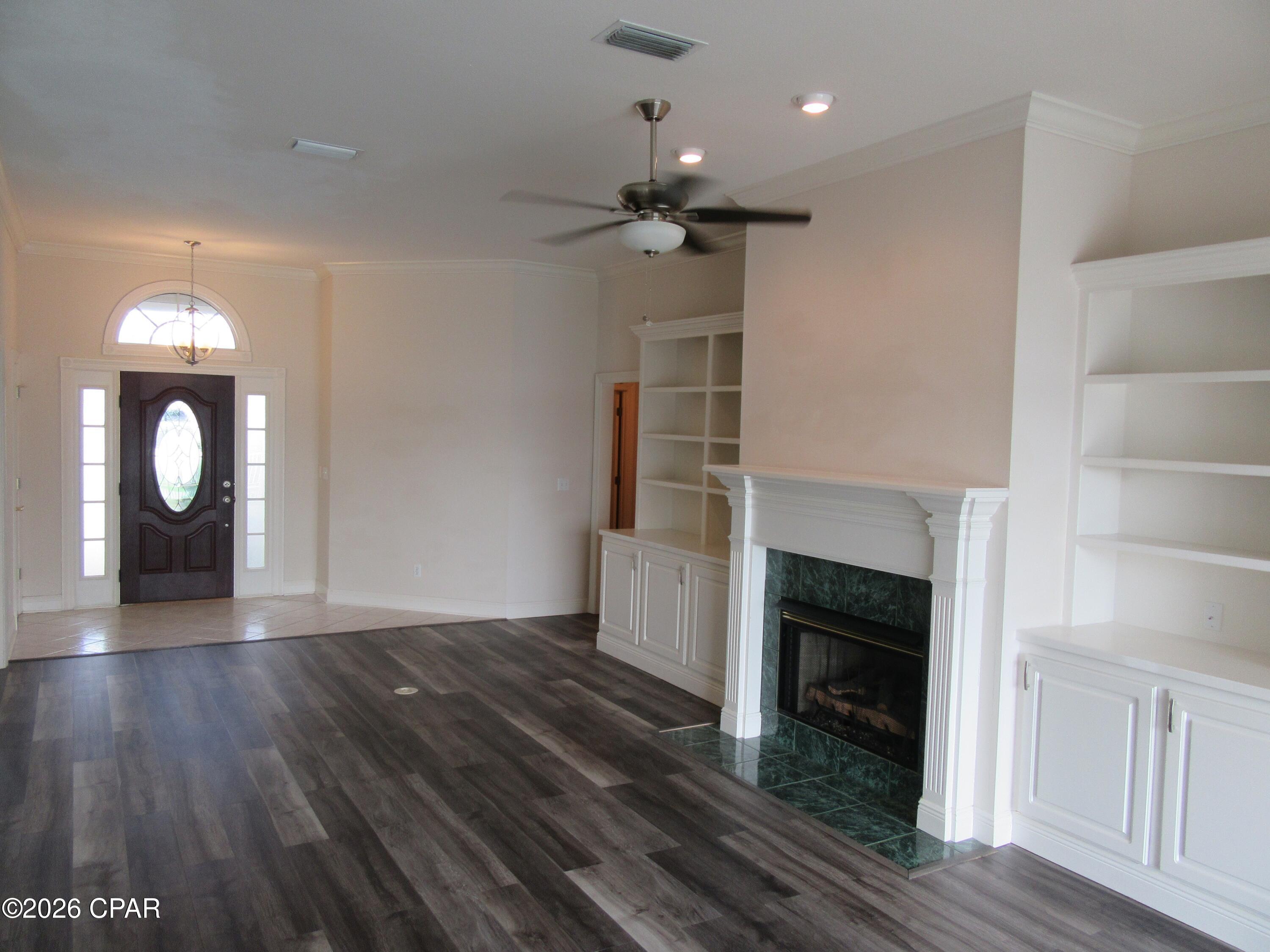 Country Club Harbour Estates - Residential Lease