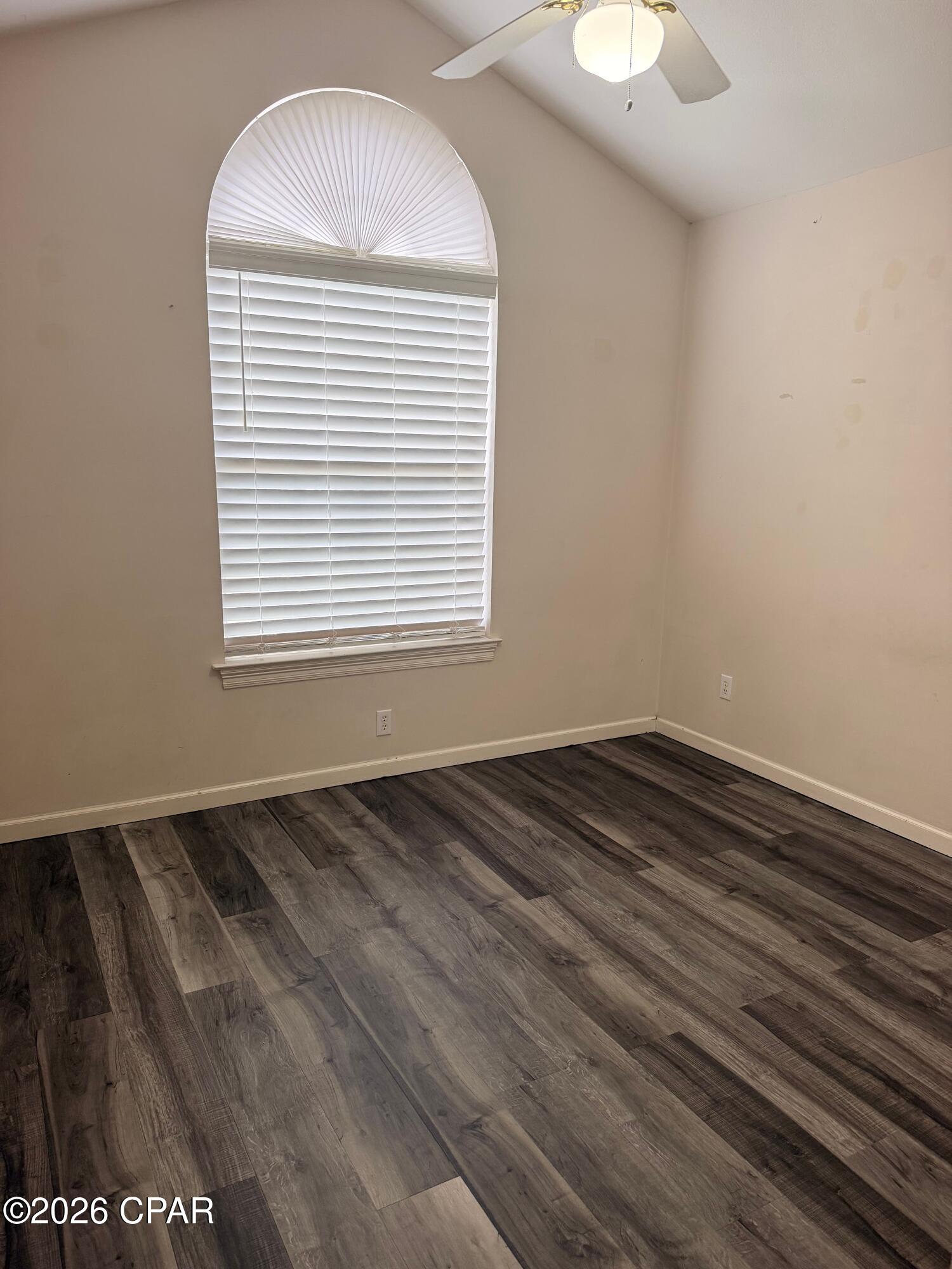Country Club Harbour Estates - Residential Lease