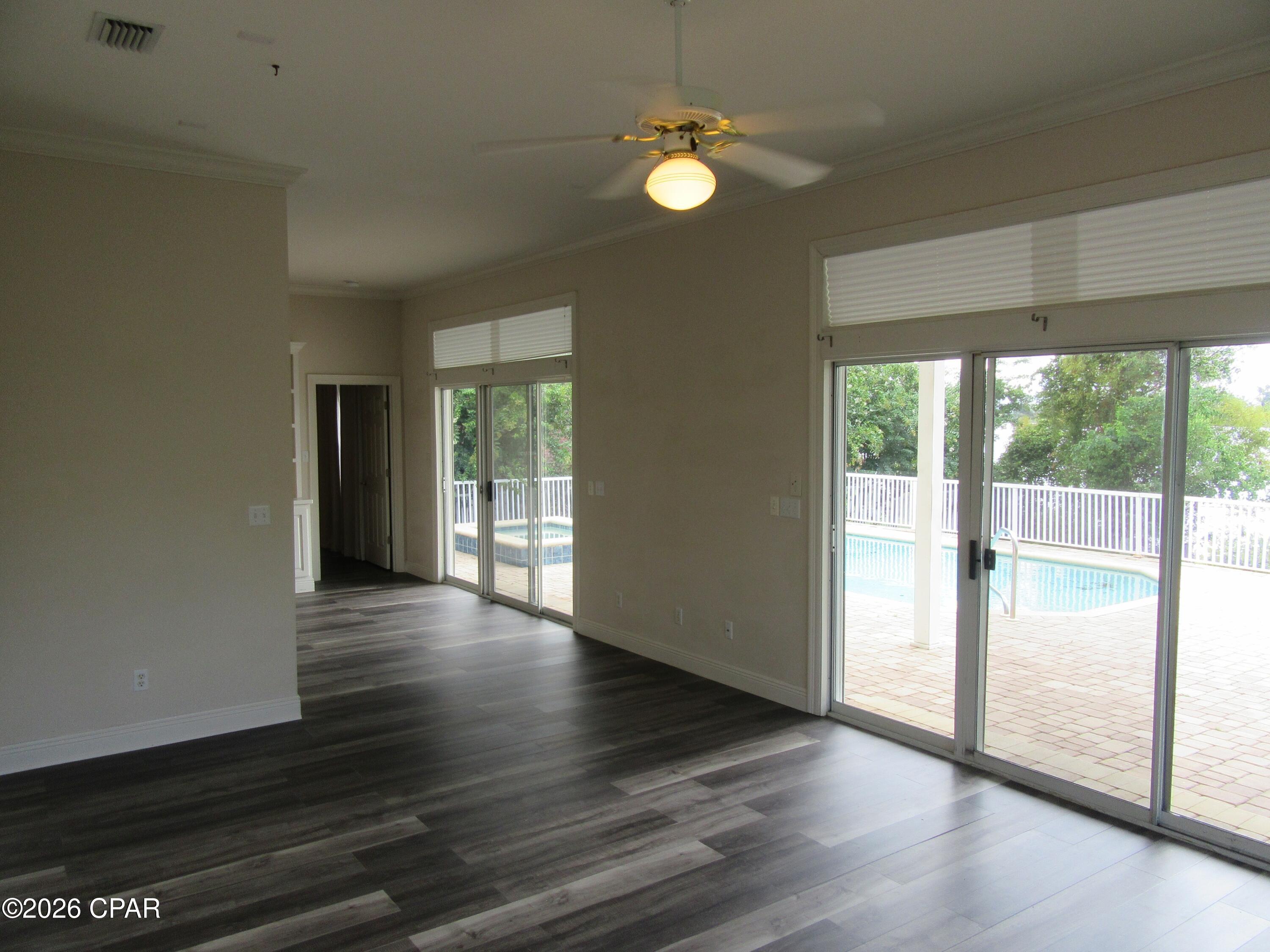 Country Club Harbour Estates - Residential Lease