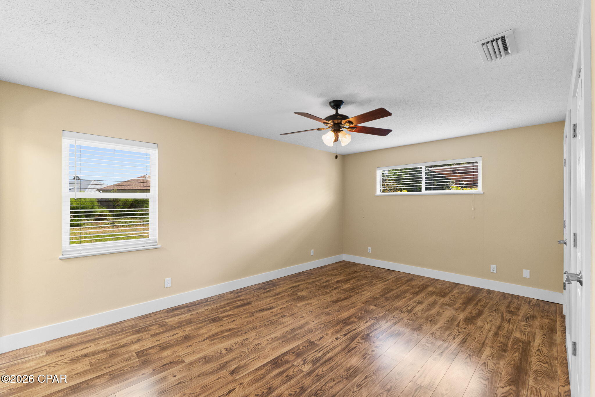North Lagoon Oaks 5th - Residential