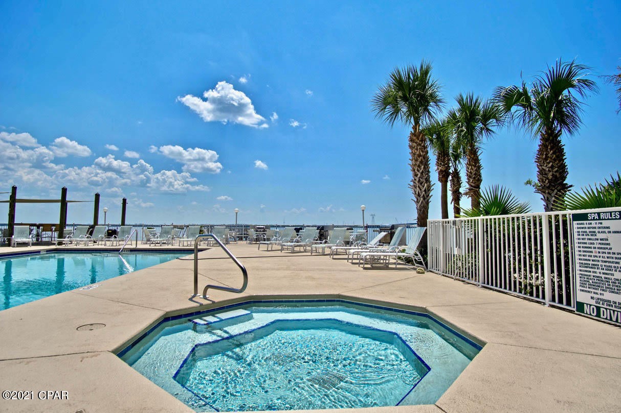 Hibiscus By The Bay - Residential