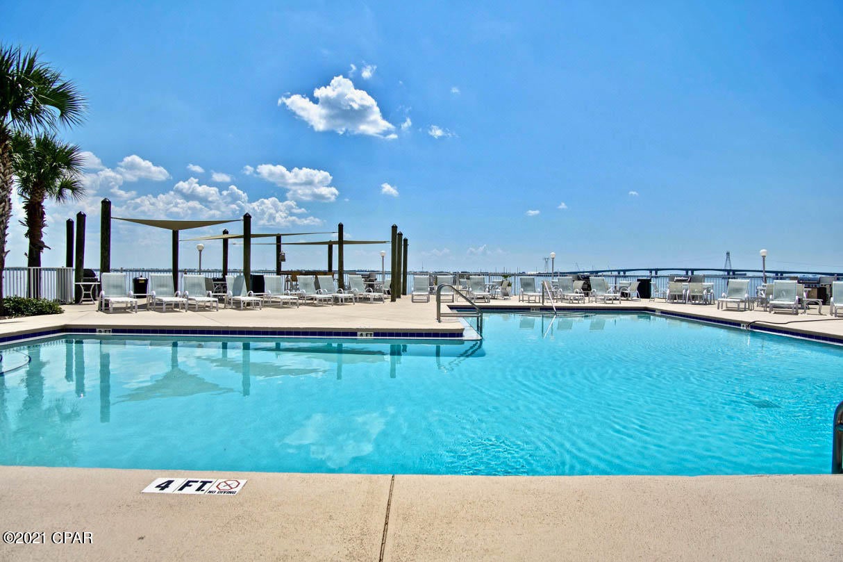Hibiscus By The Bay - Residential