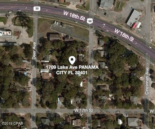 Great building lot in St. Andrews. The property has been cleared of the previous structure and ready to be built on. Convenient to shopping, dining, St. Andrews Marina, downtown St. Andrews and the bay.