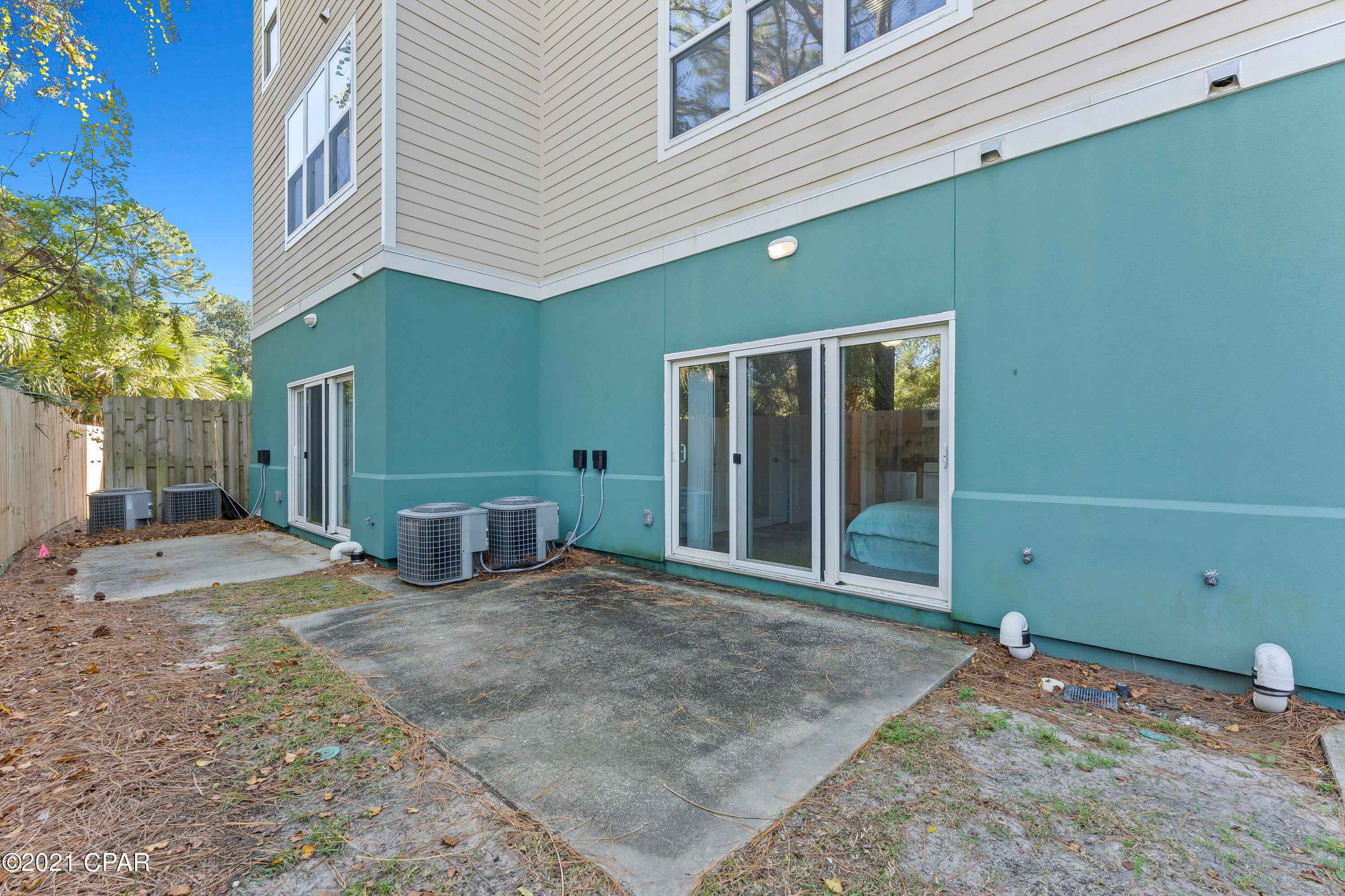 Long Beach 3rd - Residential