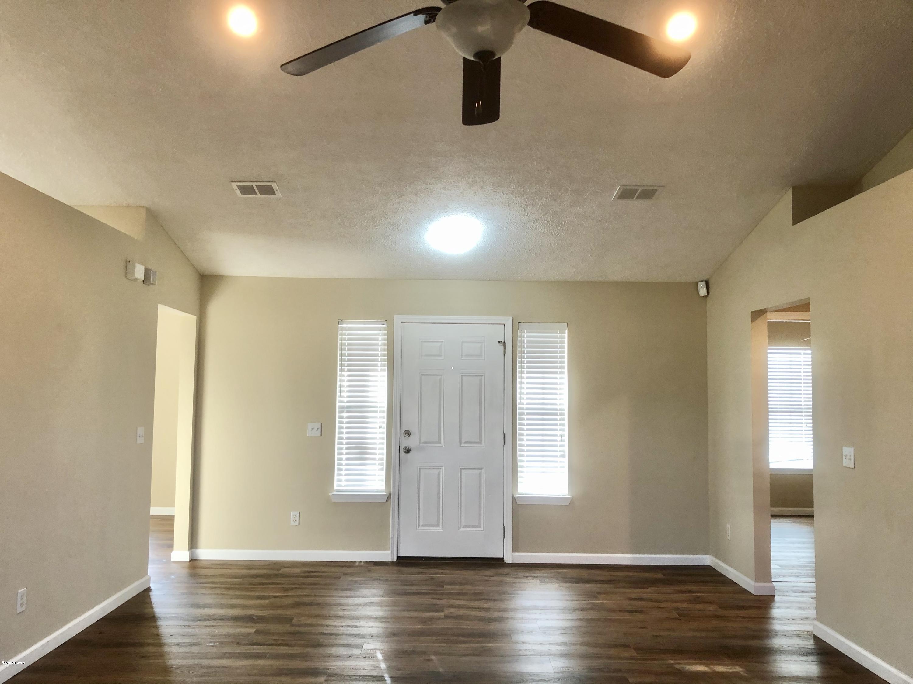[No Recorded Subdiv] - Residential Lease