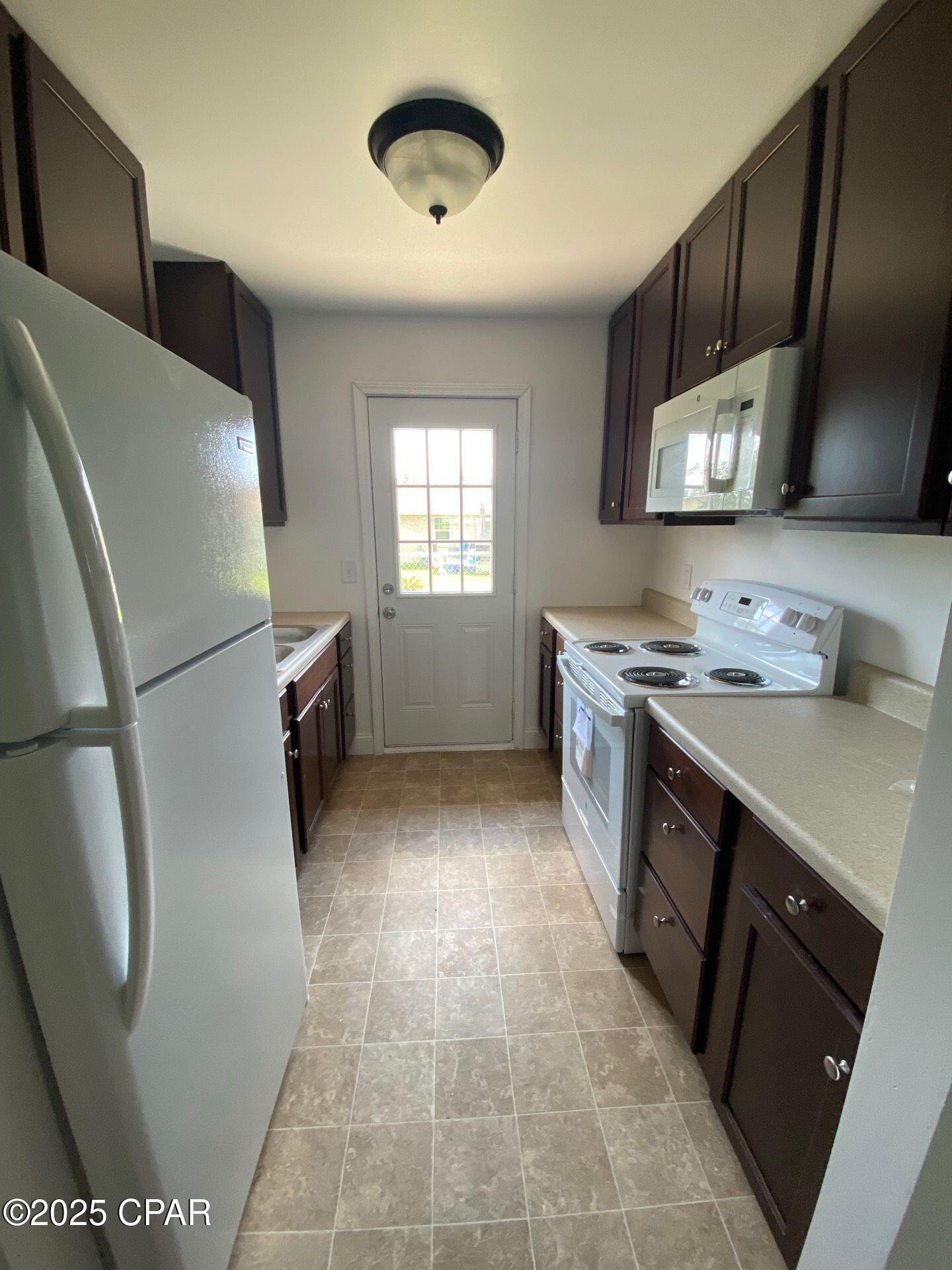 [No Recorded Subdiv] - Residential Lease
