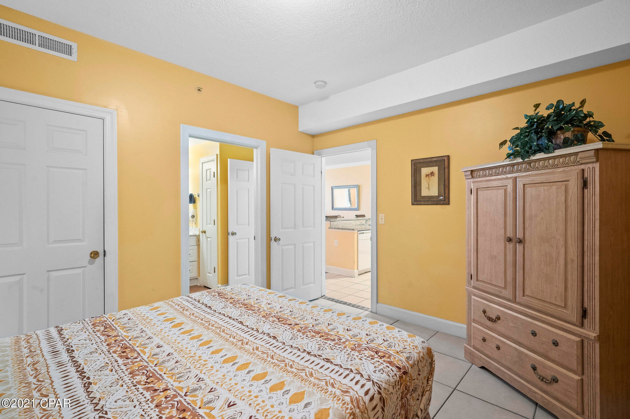 Emerald Isle - Residential